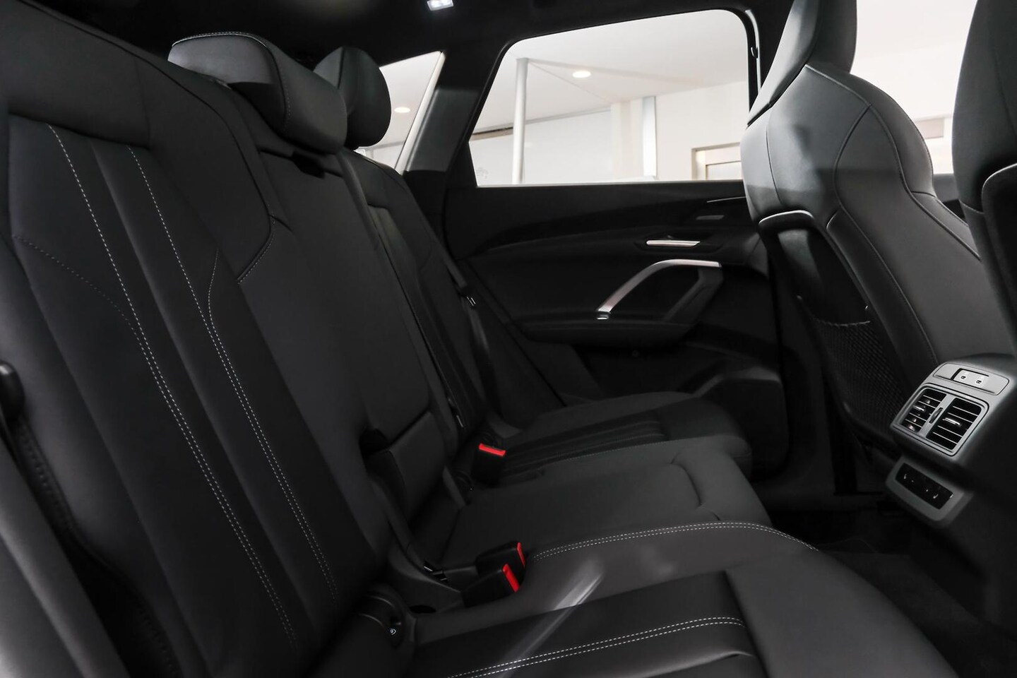 Image about Audi Q5 SUV TDI quattro 150 kW sport