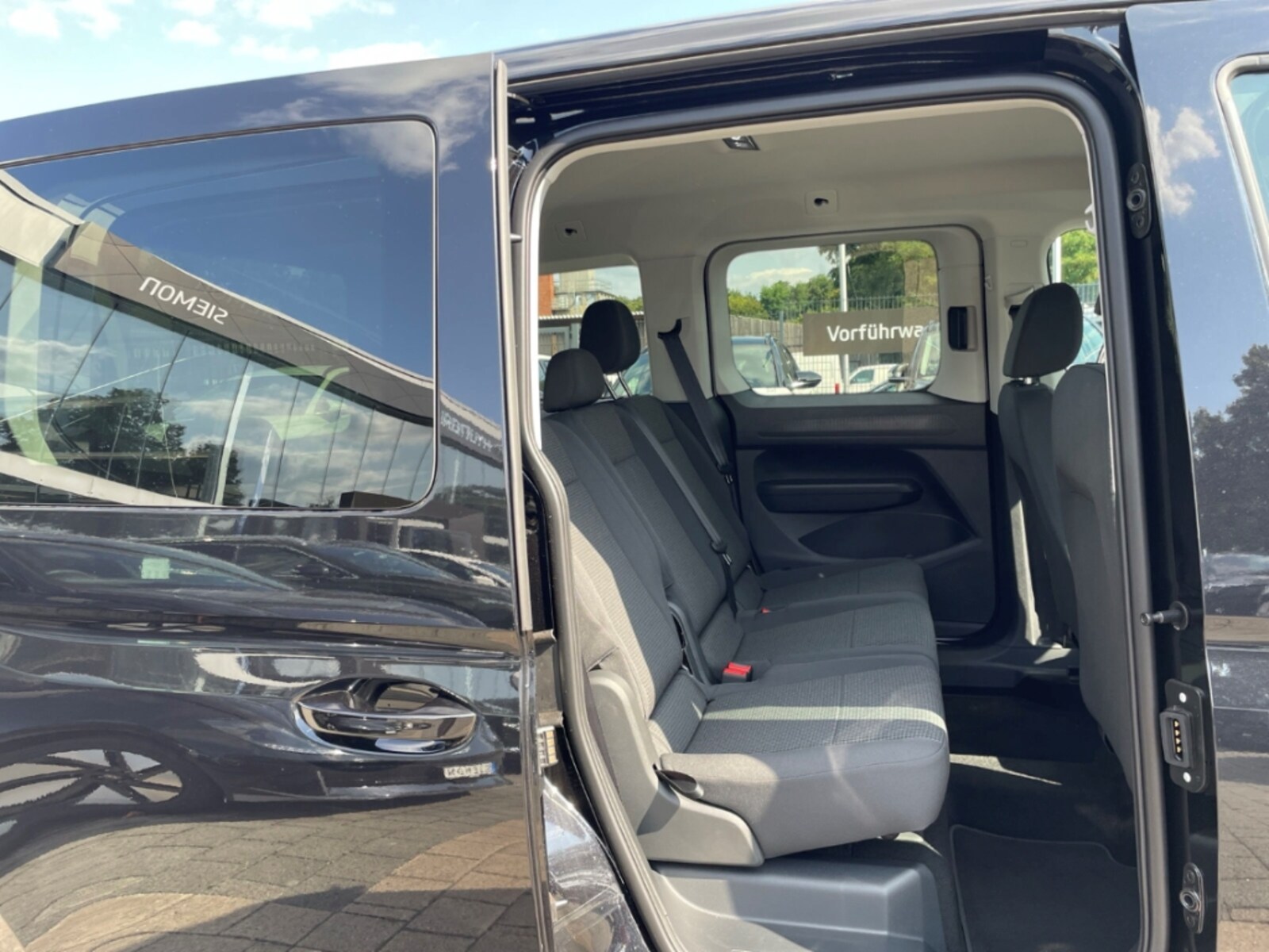 Volkswagen Caddy – Bild 8