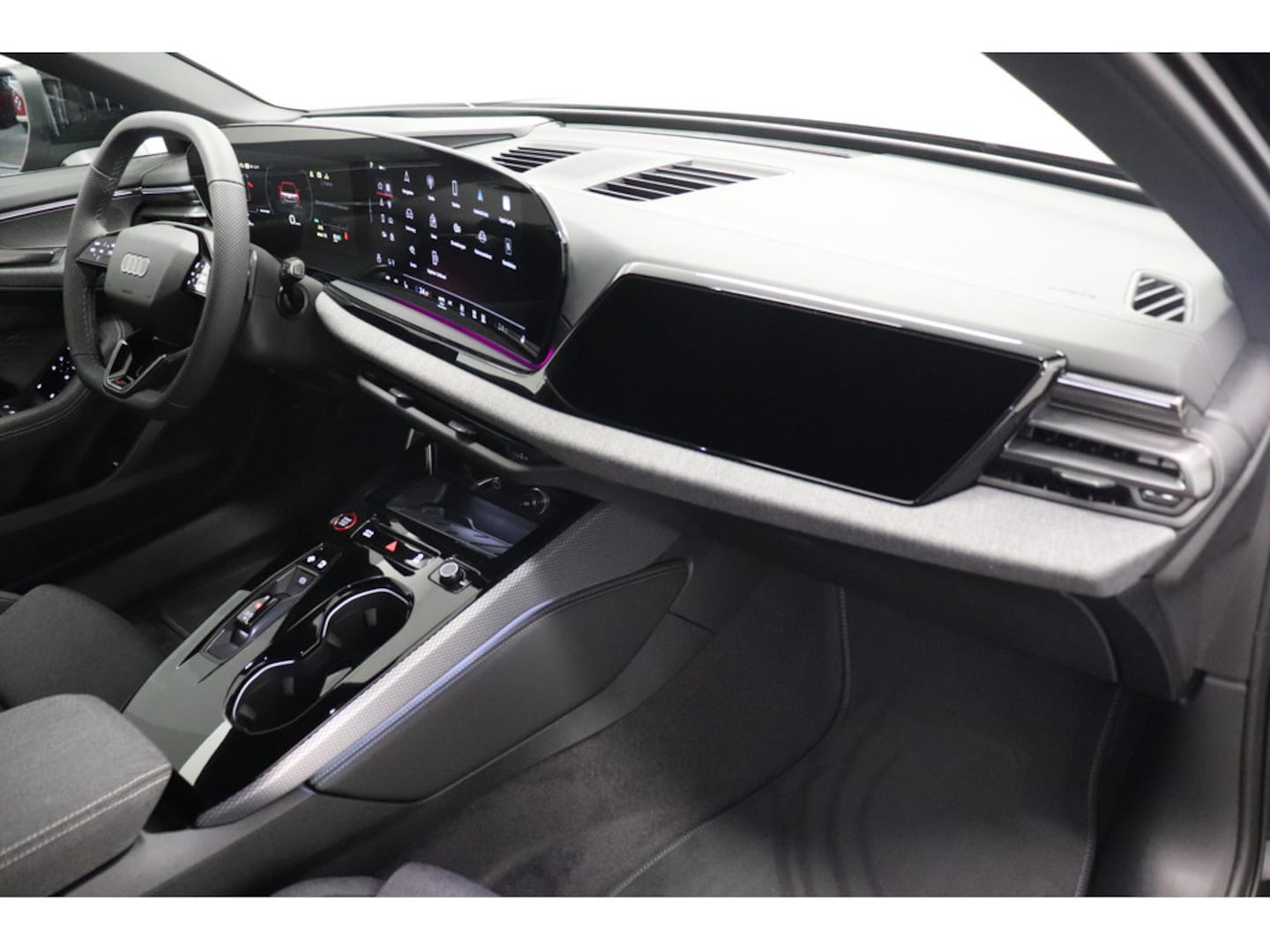 Bild über Audi A5 Avant TDI quattro 150 kW S tronic - für weitere Informationen kontaktieren Sie den Audi Partner