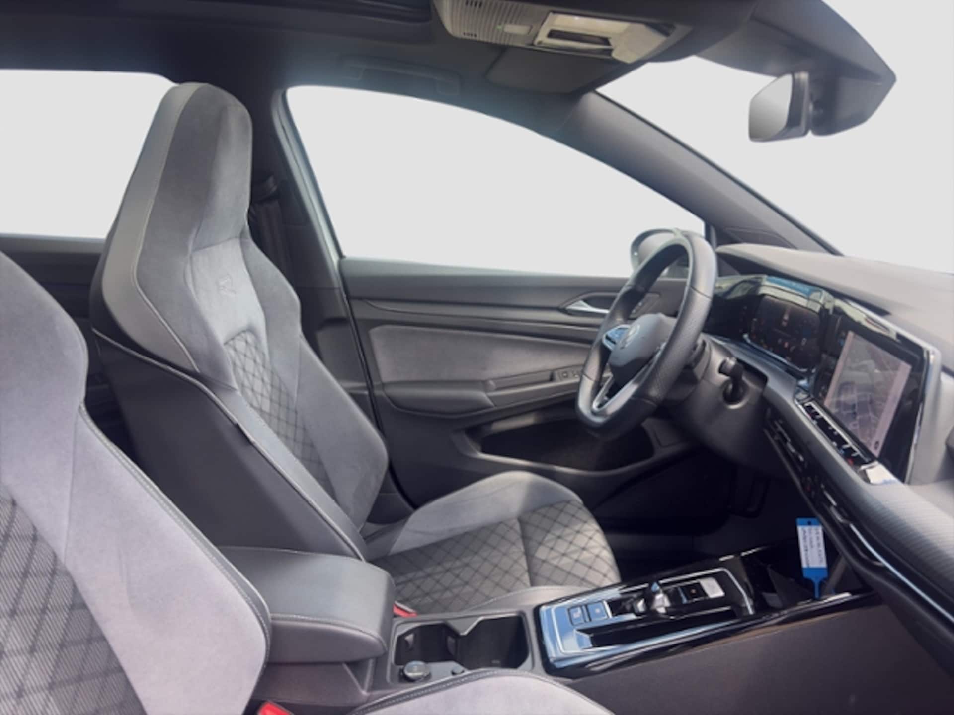 Volkswagen Golf Variant R-Line