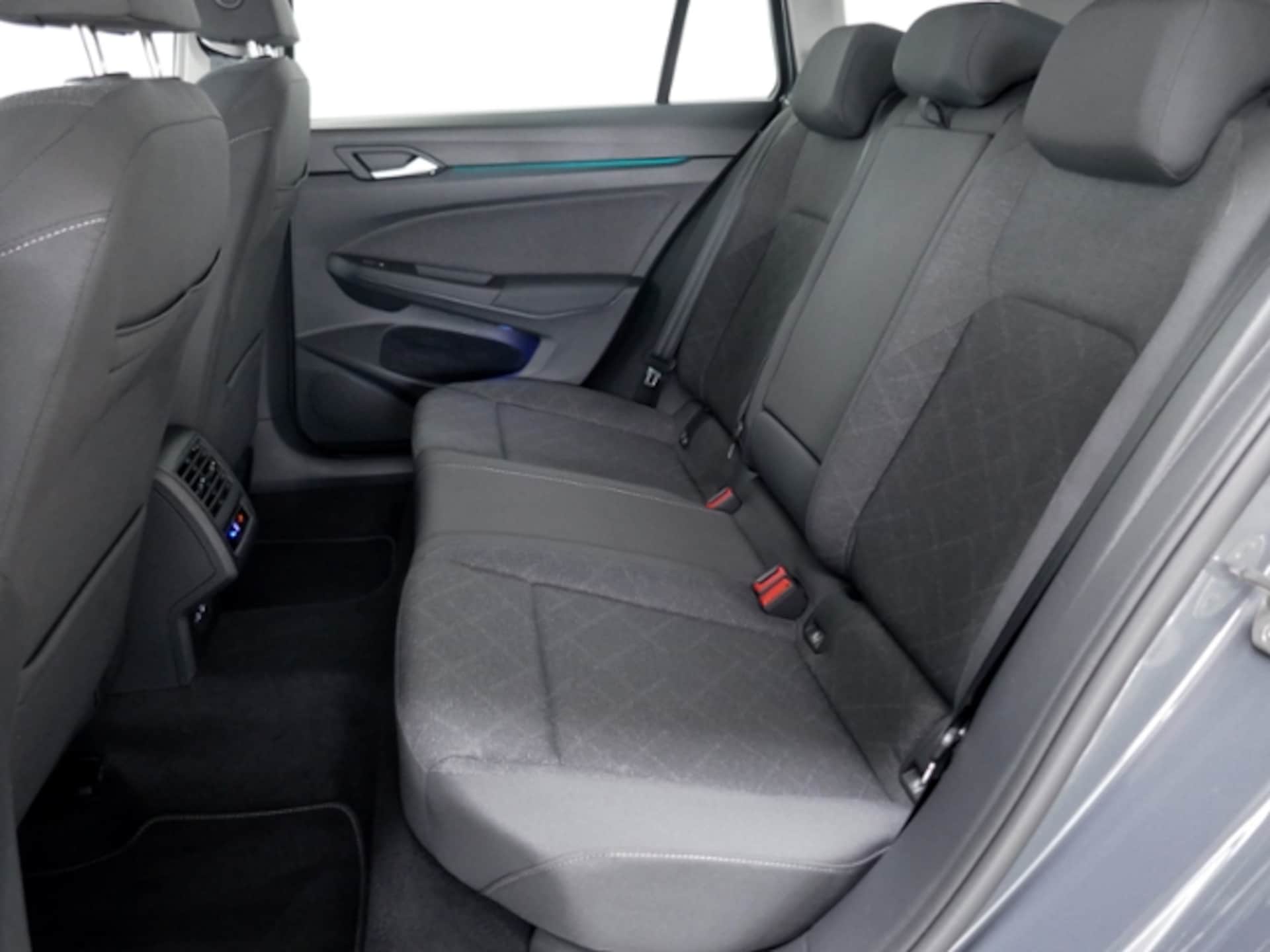 Volkswagen Golf Variant Life