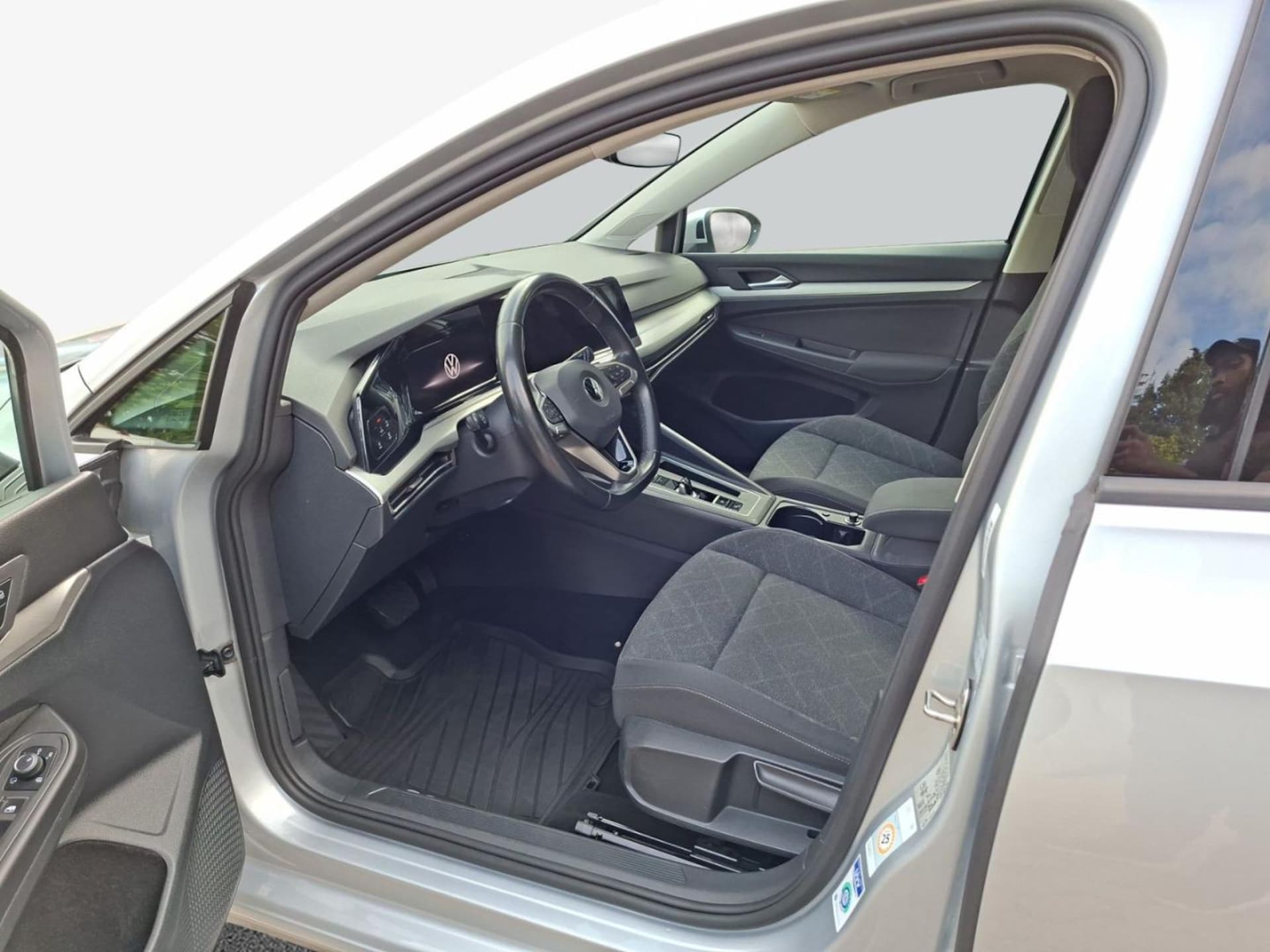 Volkswagen Golf Variant Life