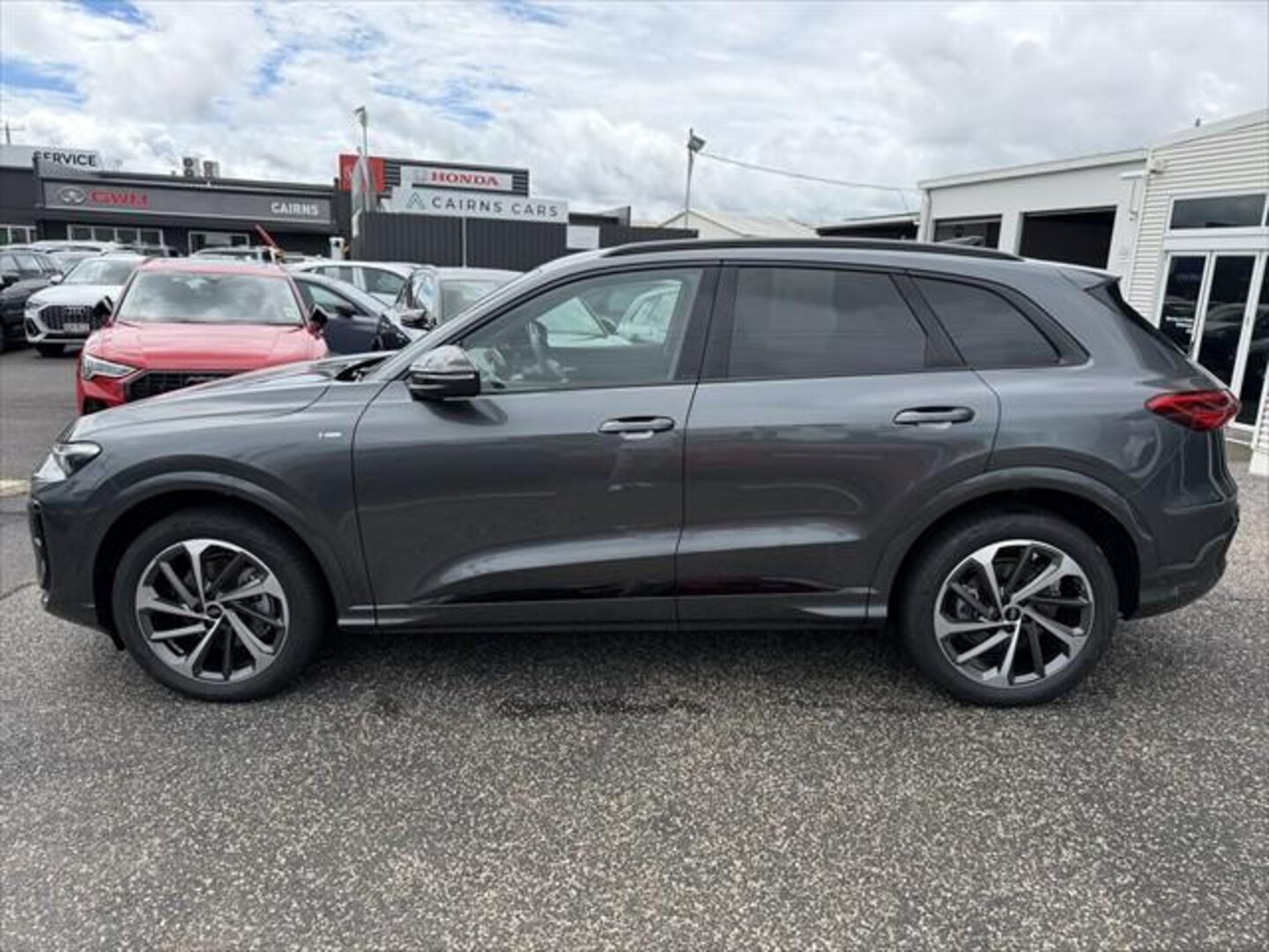 Image about Audi Q5 SUV TFSI 150 kW