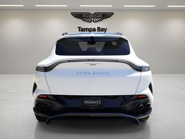 2025 Aston Martin DBX
