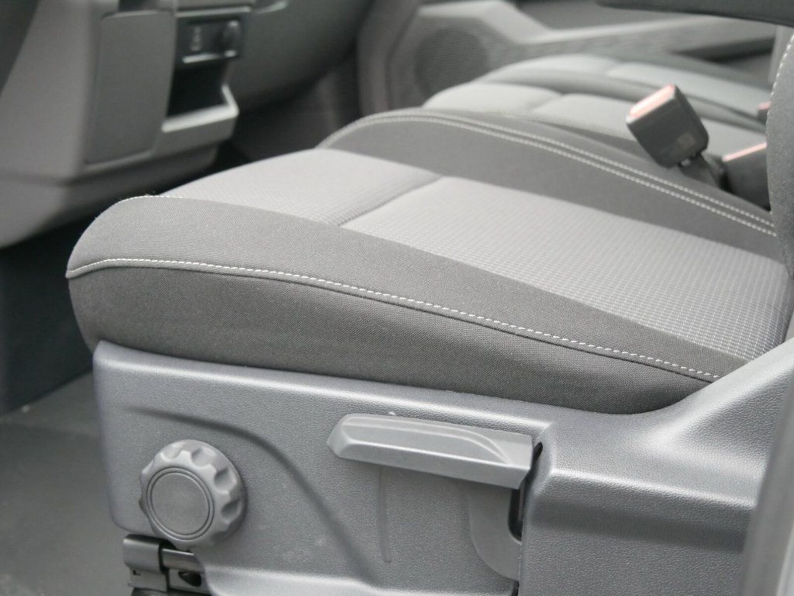 Volkswagen Transporter Kasten kurzer Radstand – Bild 12
