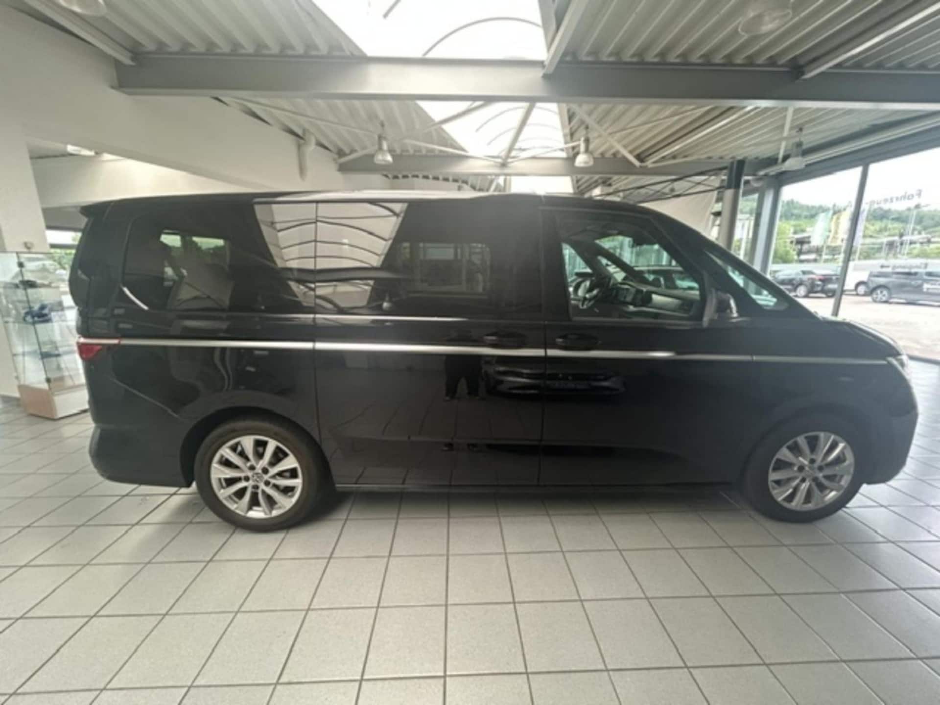 Volkswagen Multivan Langversion Style