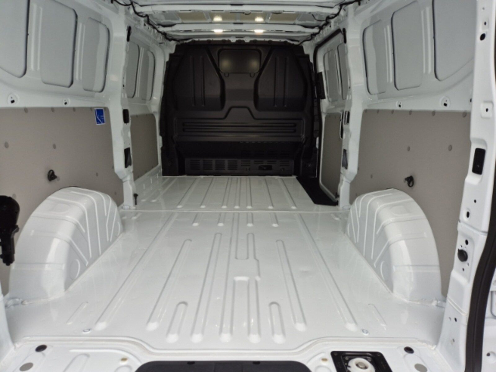 Volkswagen Transporter Kasten langer Radstand – Bild 13