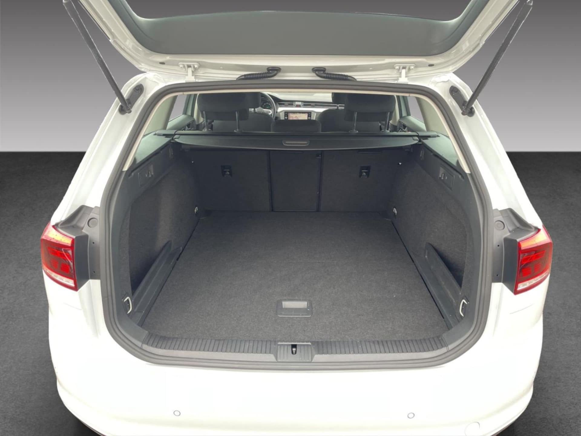 Volkswagen Passat Variant Basis-Modell