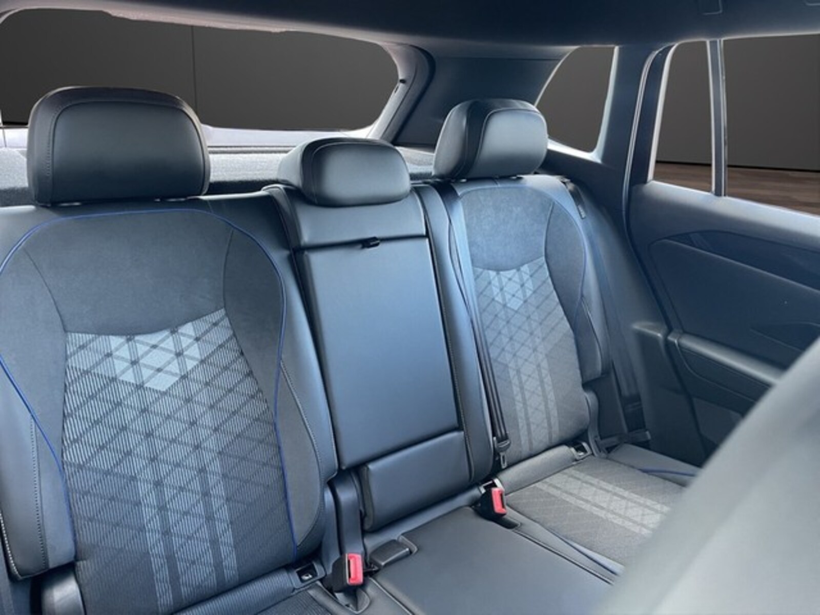 Volkswagen Tiguan – Bild 15