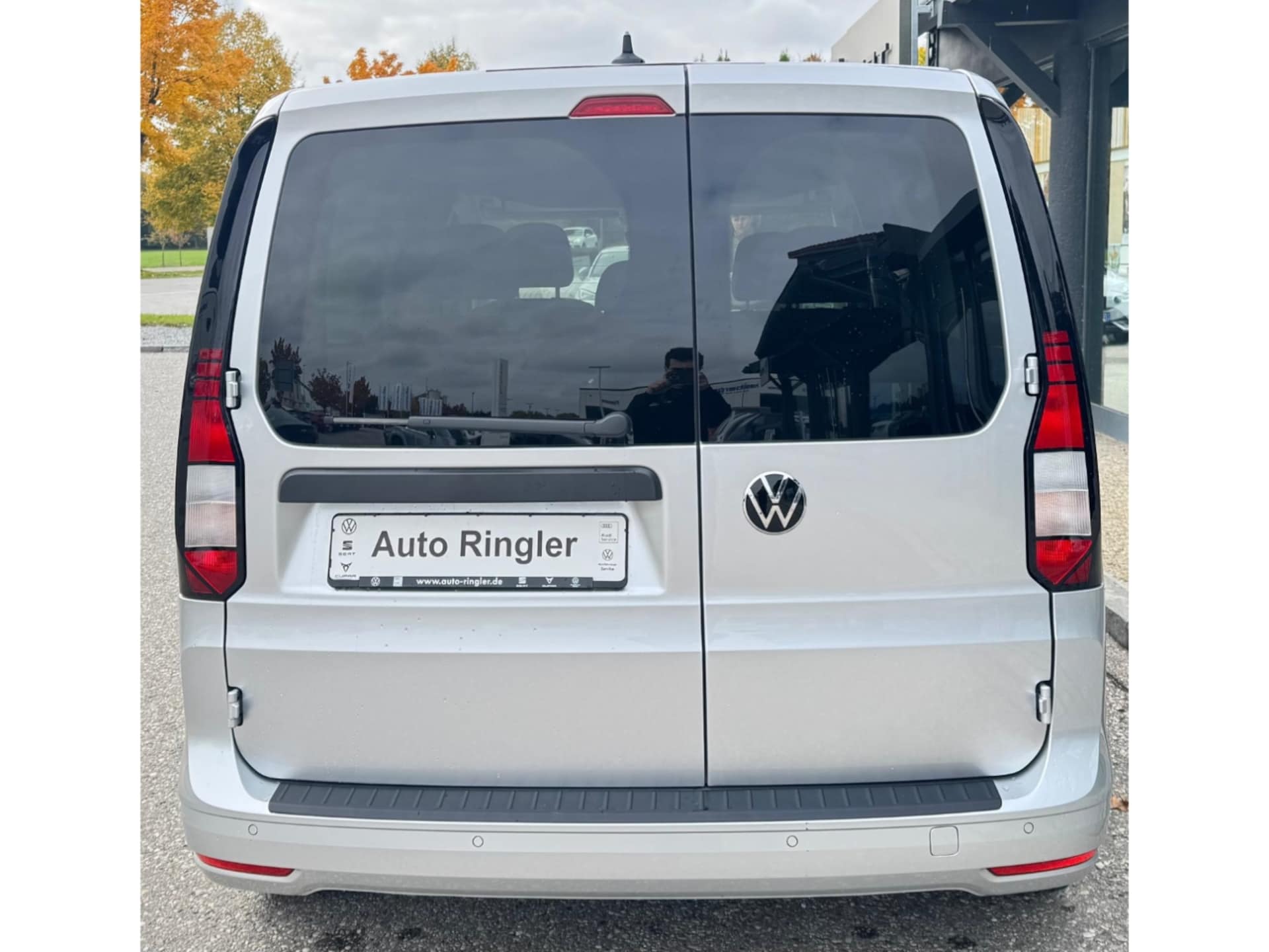 Volkswagen Caddy Basis-Modell
