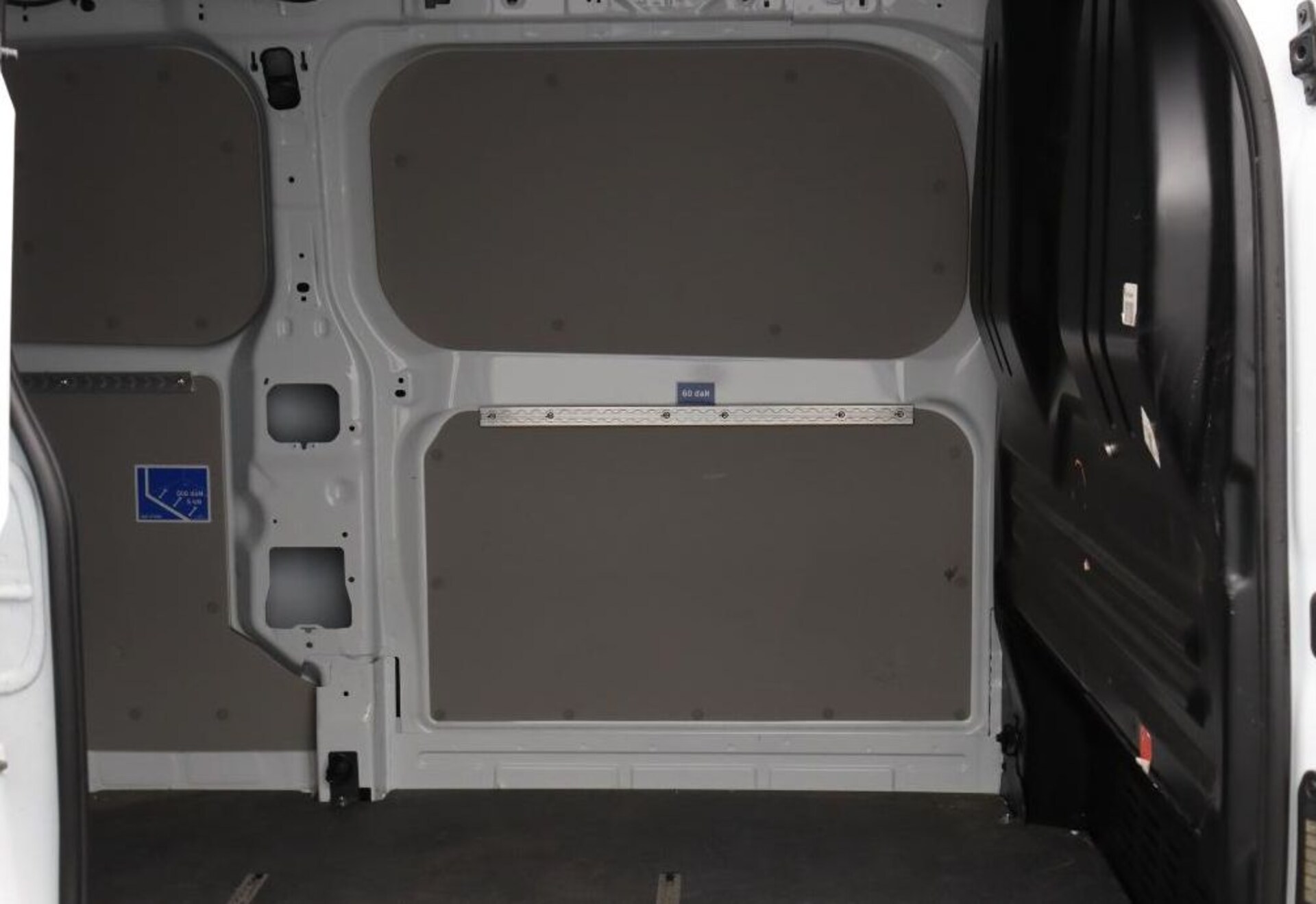 Volkswagen Transporter Kasten langer Radstand