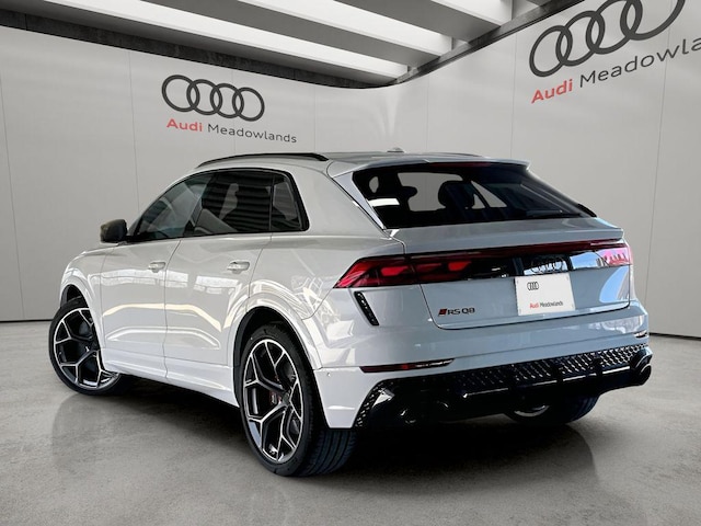 2026 Audi RS Q8 SUV performance