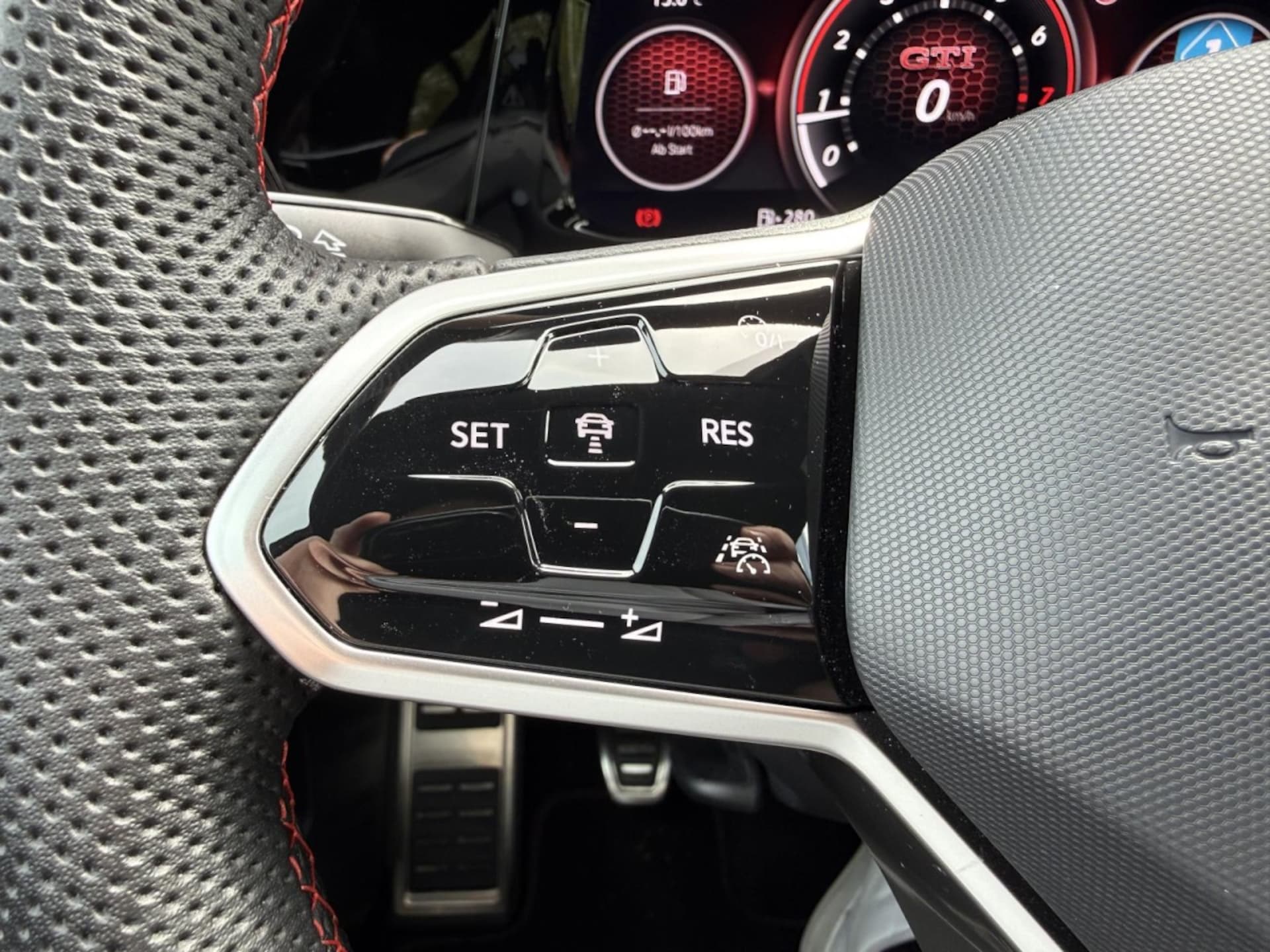 Volkswagen Golf GTI