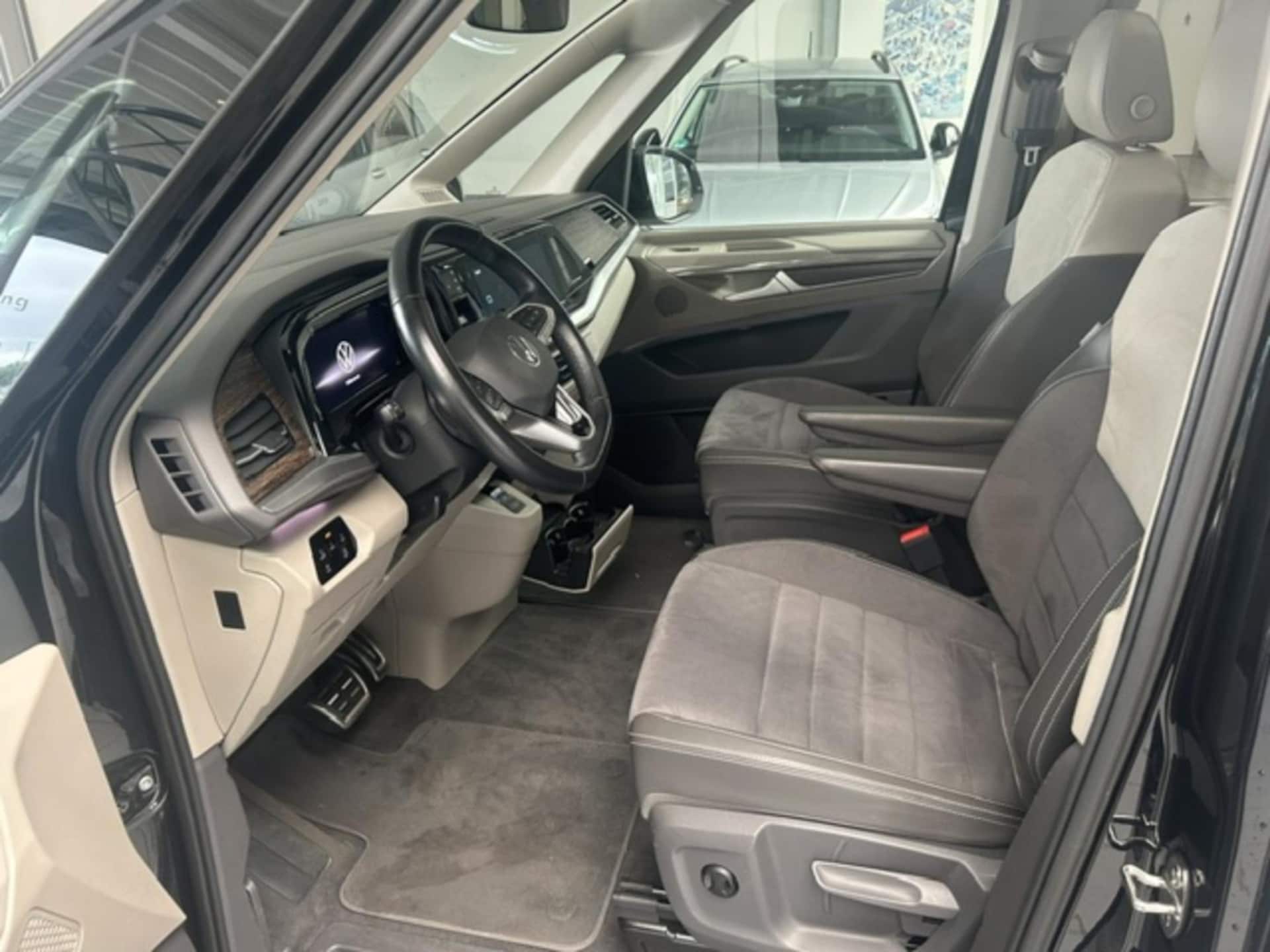 Volkswagen Multivan Langversion Style