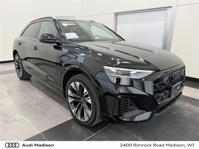 Photo of 2025 Audi Q8