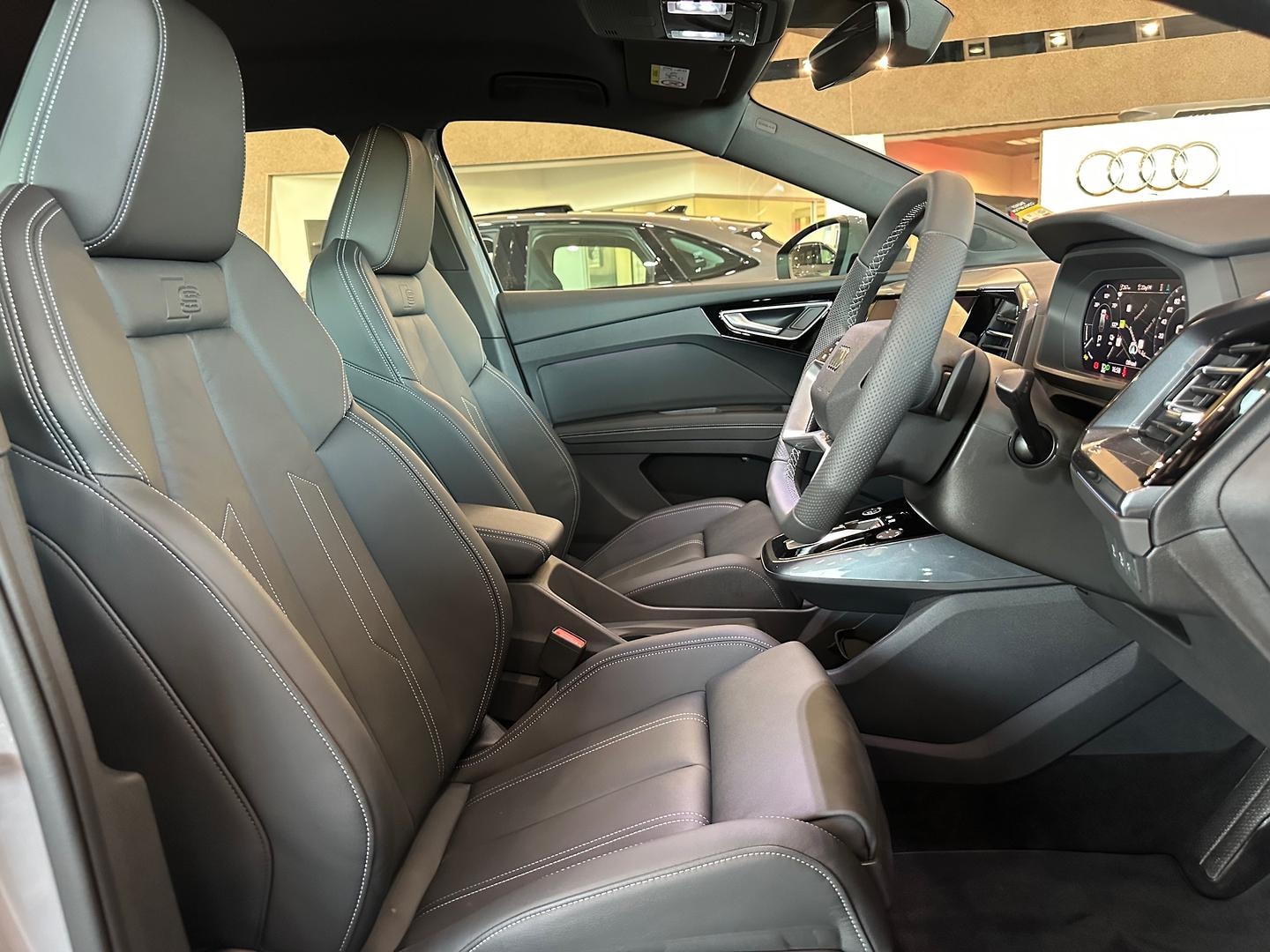 Image about Audi Q4 e-tron 55 e-tron quattro