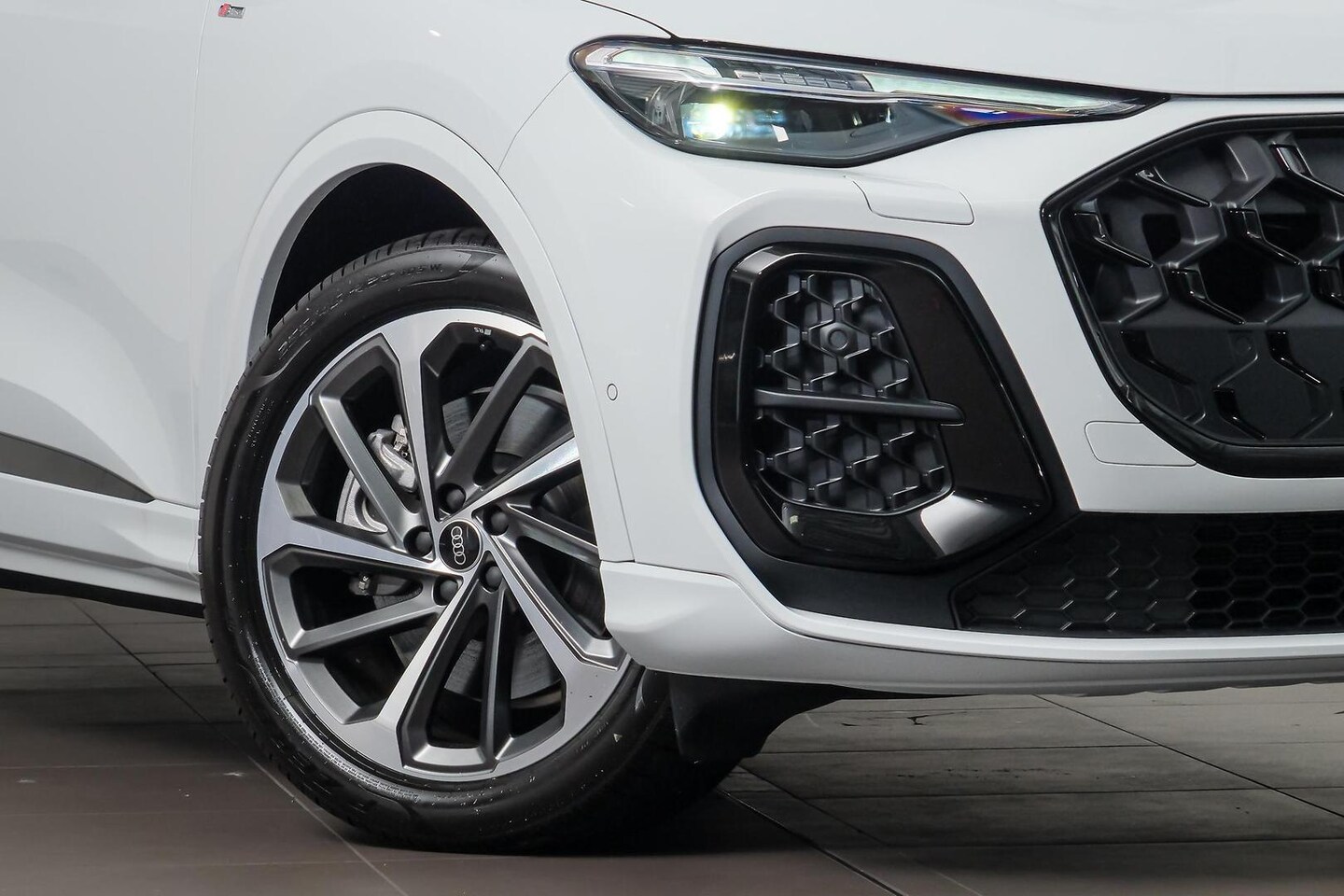 Image about Audi Q5 Sportback TDI quattro 150 kW sport