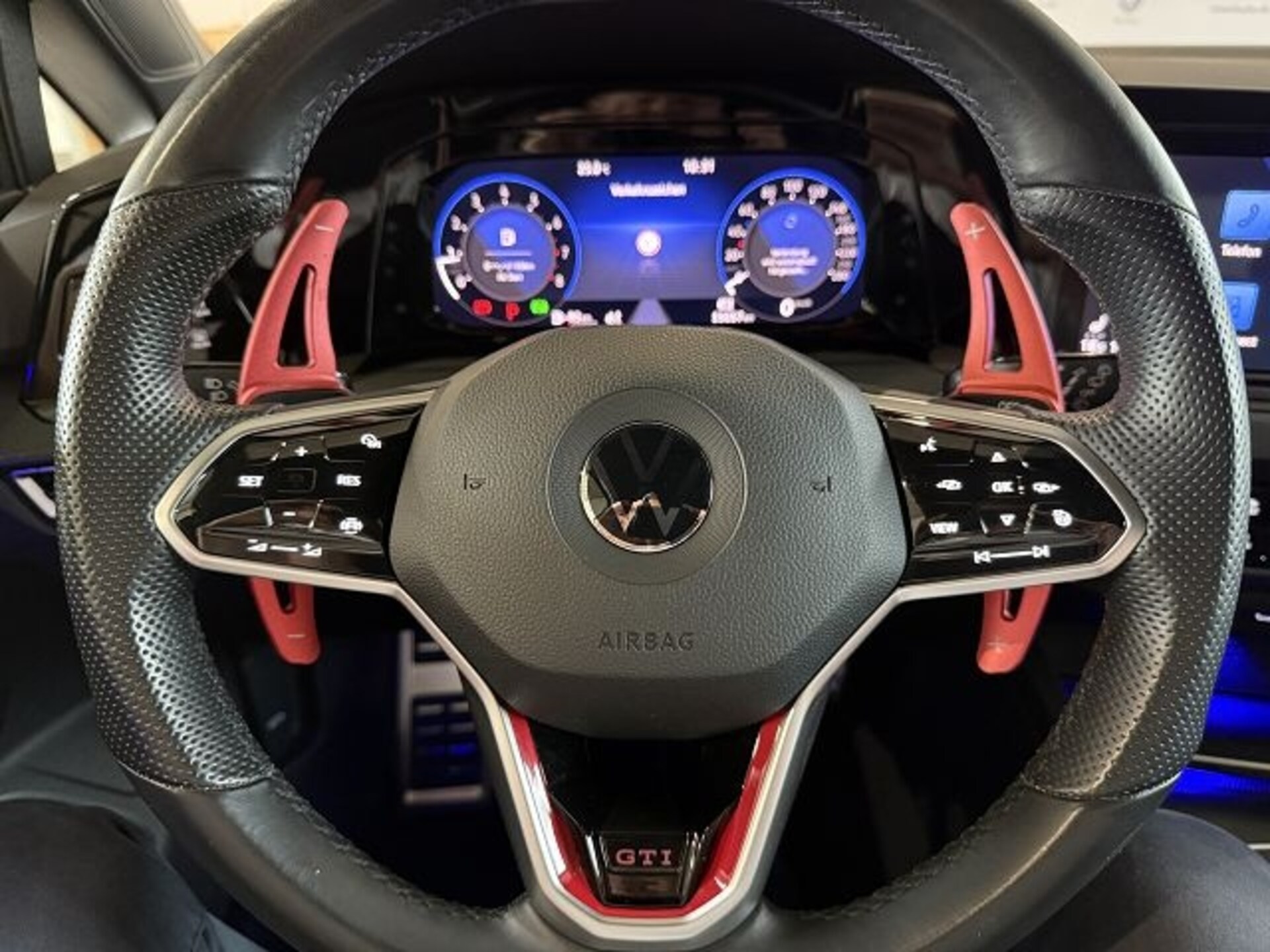 Volkswagen Golf GTI