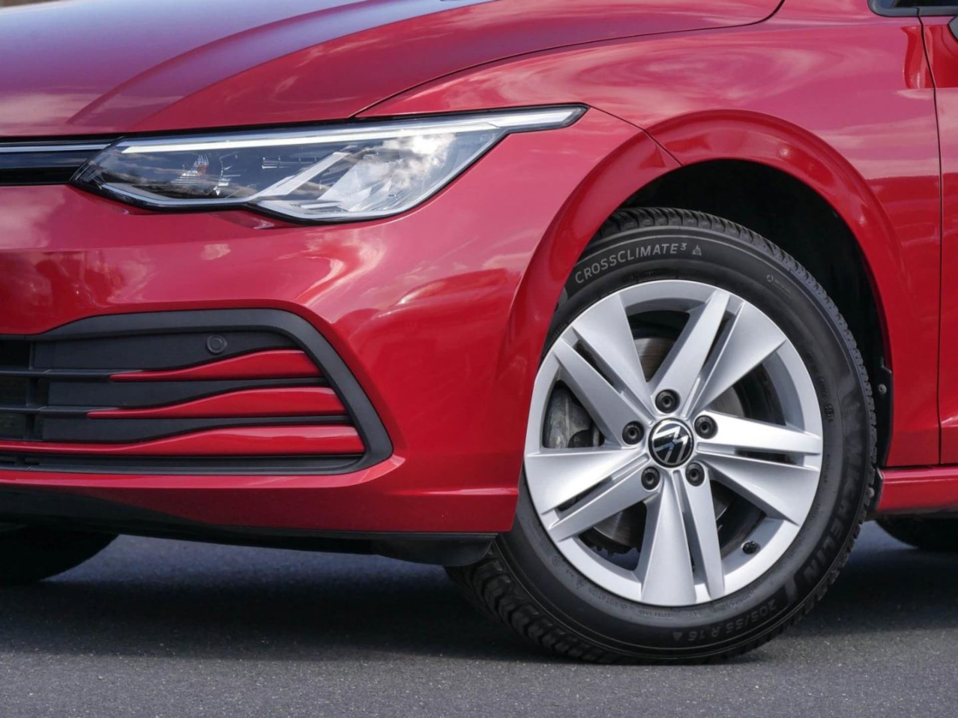 Volkswagen Golf Life