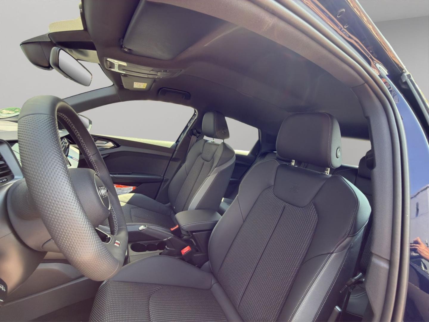 Bild über Audi A1 Sportback 25 TFSI S tronic - für weitere Informationen kontaktieren Sie den Audi Partner