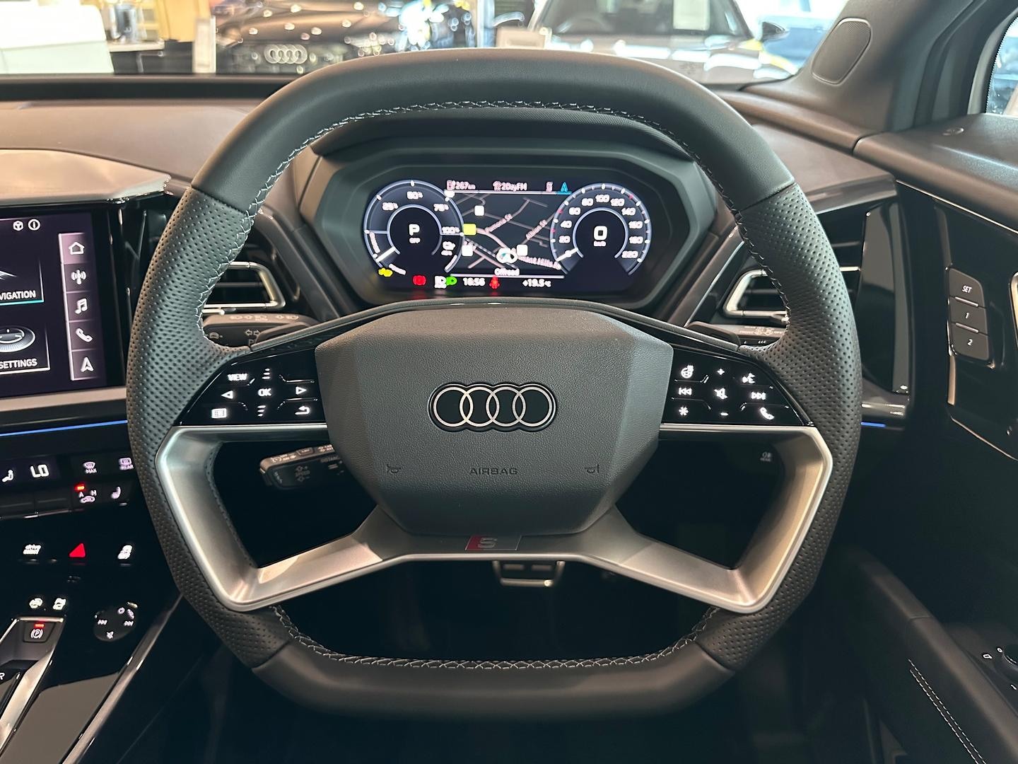 Image about Audi Q4 e-tron 55 e-tron quattro