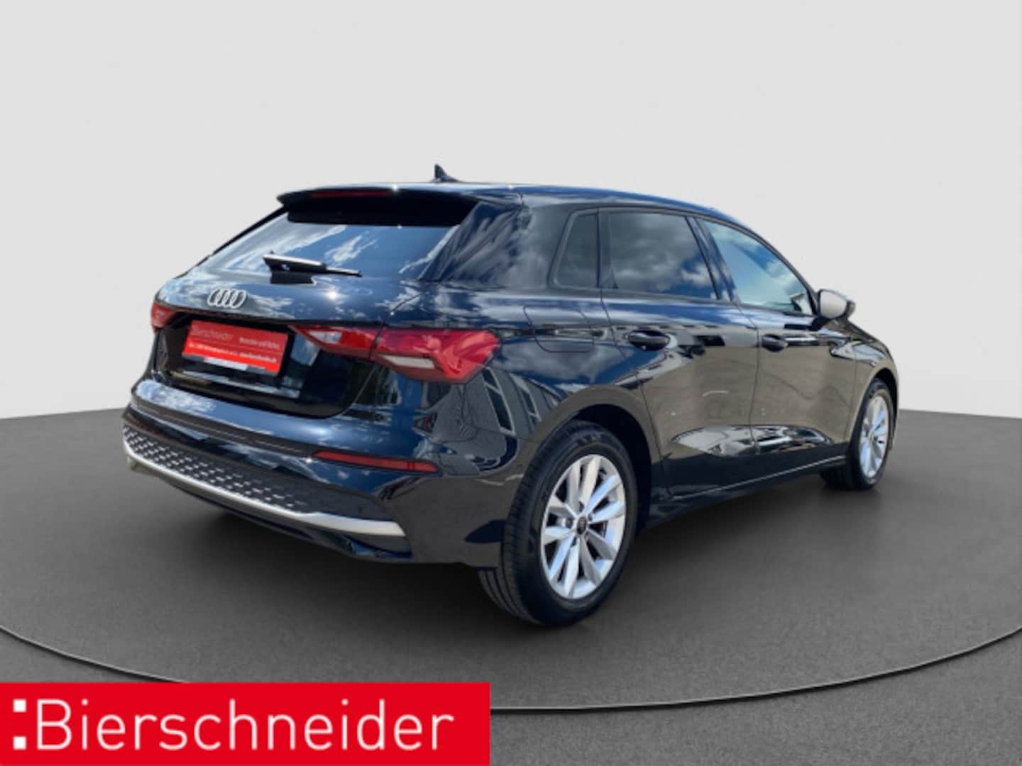 Bild über Audi A3 Sportback 30 TFSI Schaltgetriebe - für weitere Informationen kontaktieren Sie den Audi Partner