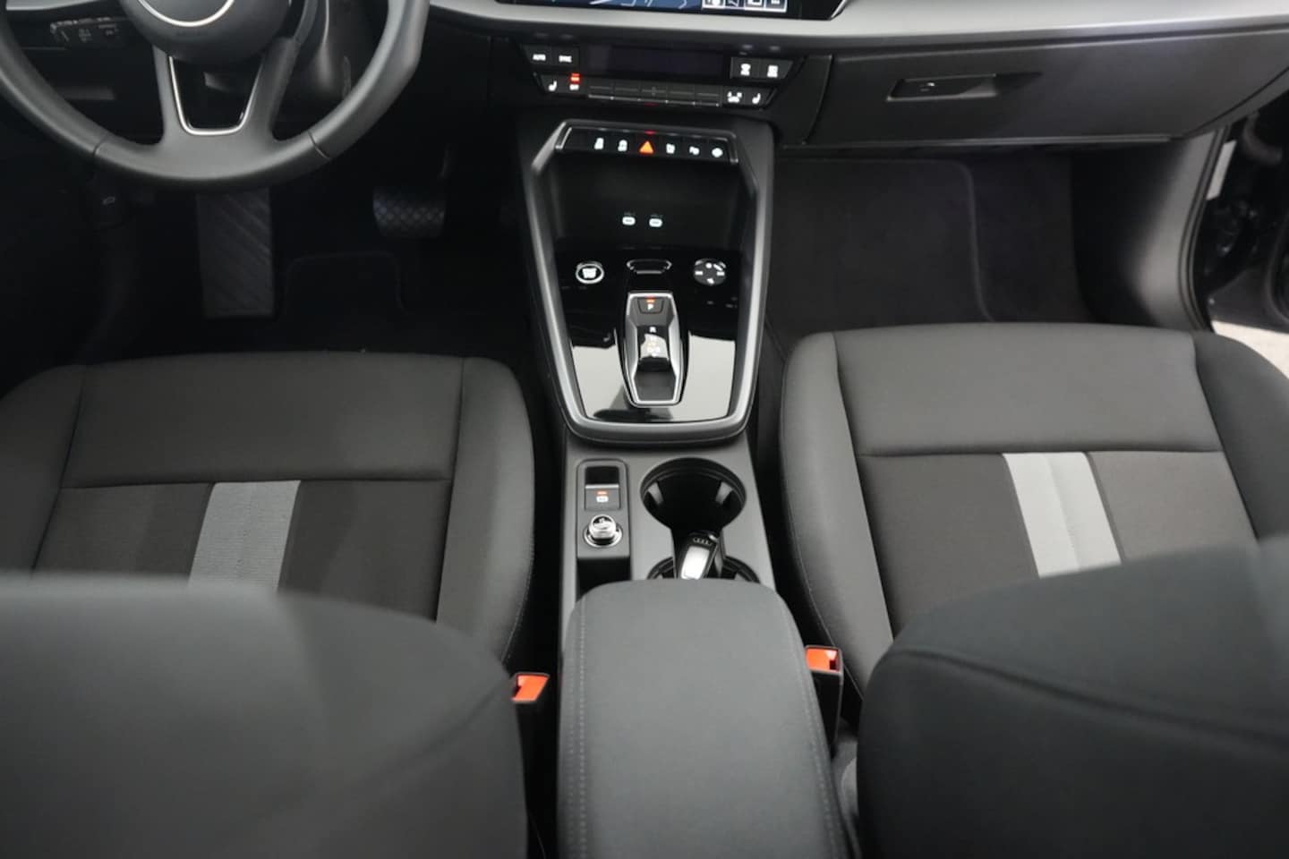 Bild über Audi A3 Limousine advanced 35 TFSI S tronic - für weitere Informationen kontaktieren Sie den Audi Partner
