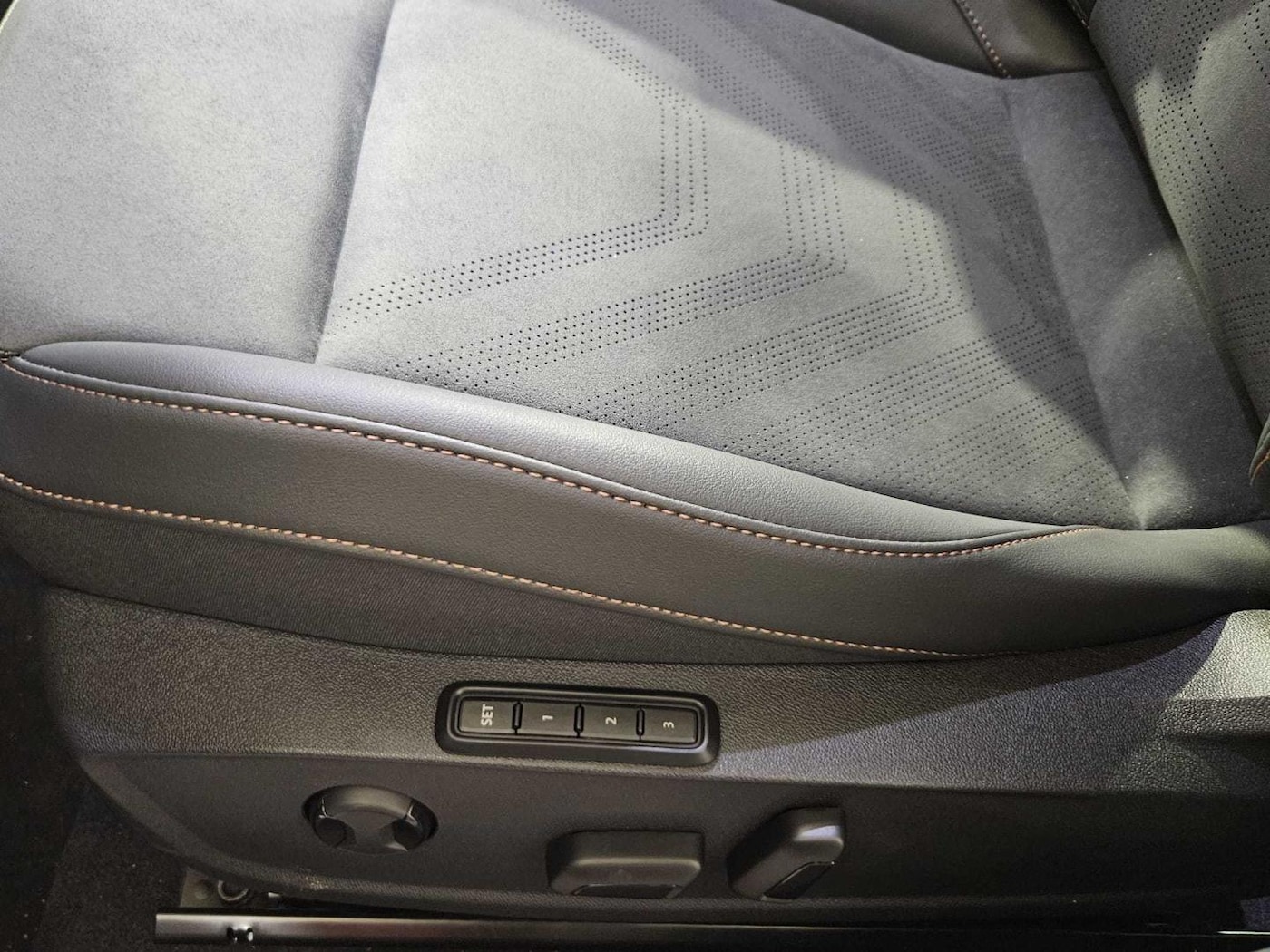 CUPRA Formentor 1.5 eTSI DSG 110 kW (150 CV) — photo 14