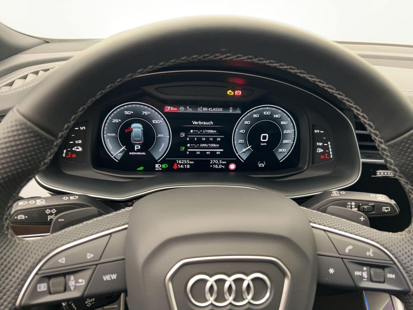 Bild über Audi Q8 SUV TFSI e S line business TFSI e quattro 290 kW tiptronic - für weitere Informationen kontaktieren Sie den Audi Partner
