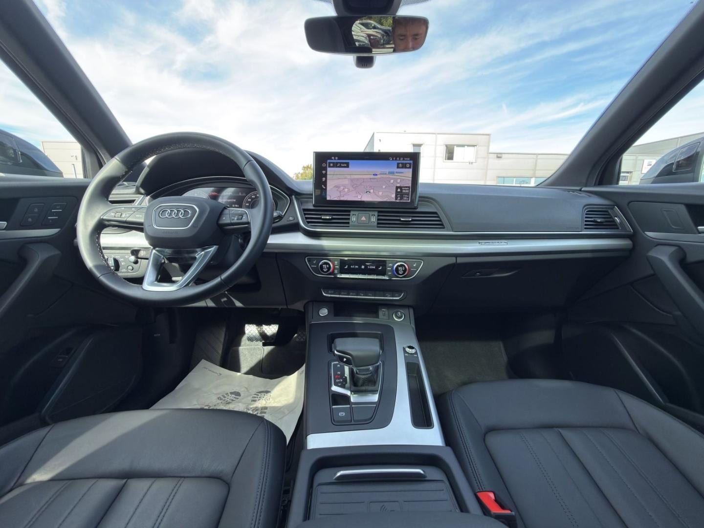 Bild über Audi Q5 Sportback 40 TDI quattro S tronic - für weitere Informationen kontaktieren Sie den Audi Partner