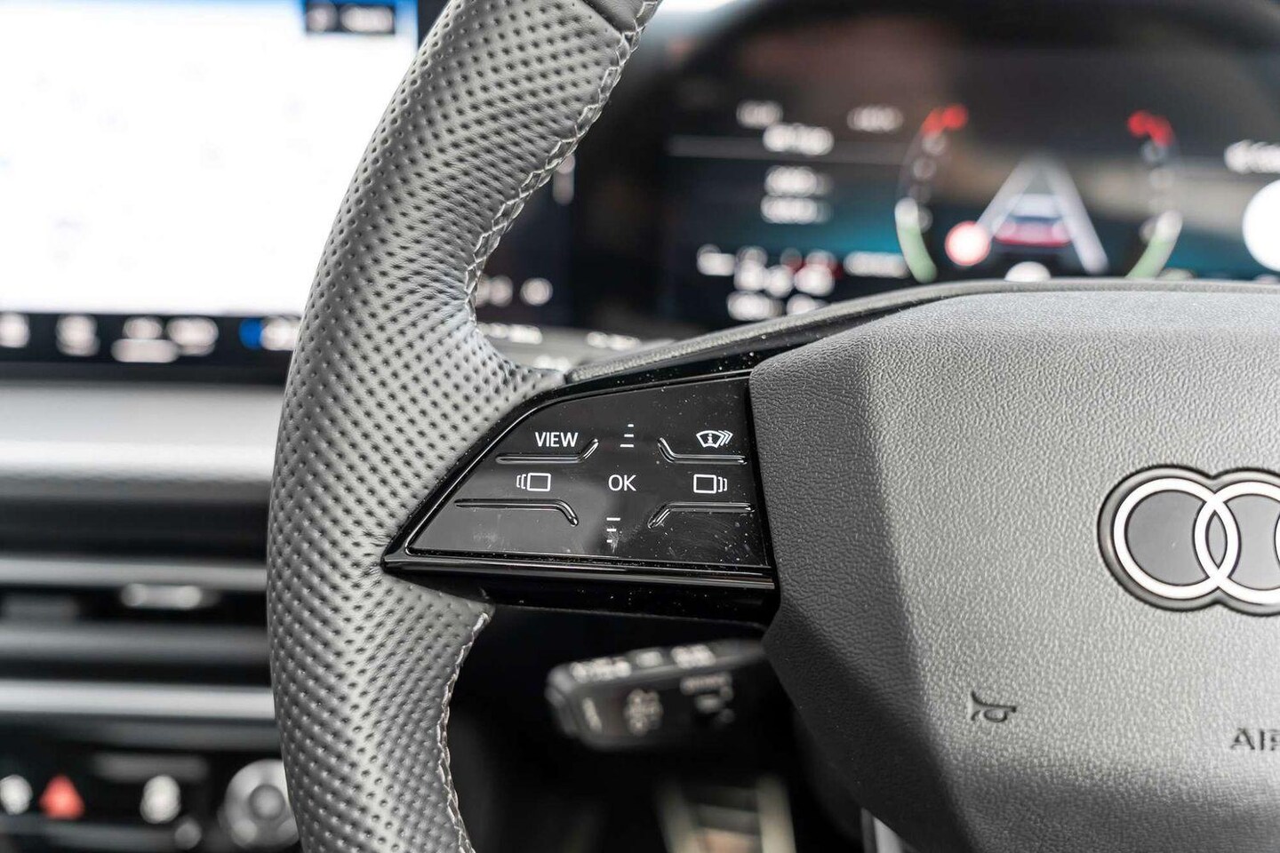 Image about Audi Q5 SUV e-hybrid quattro S tronic