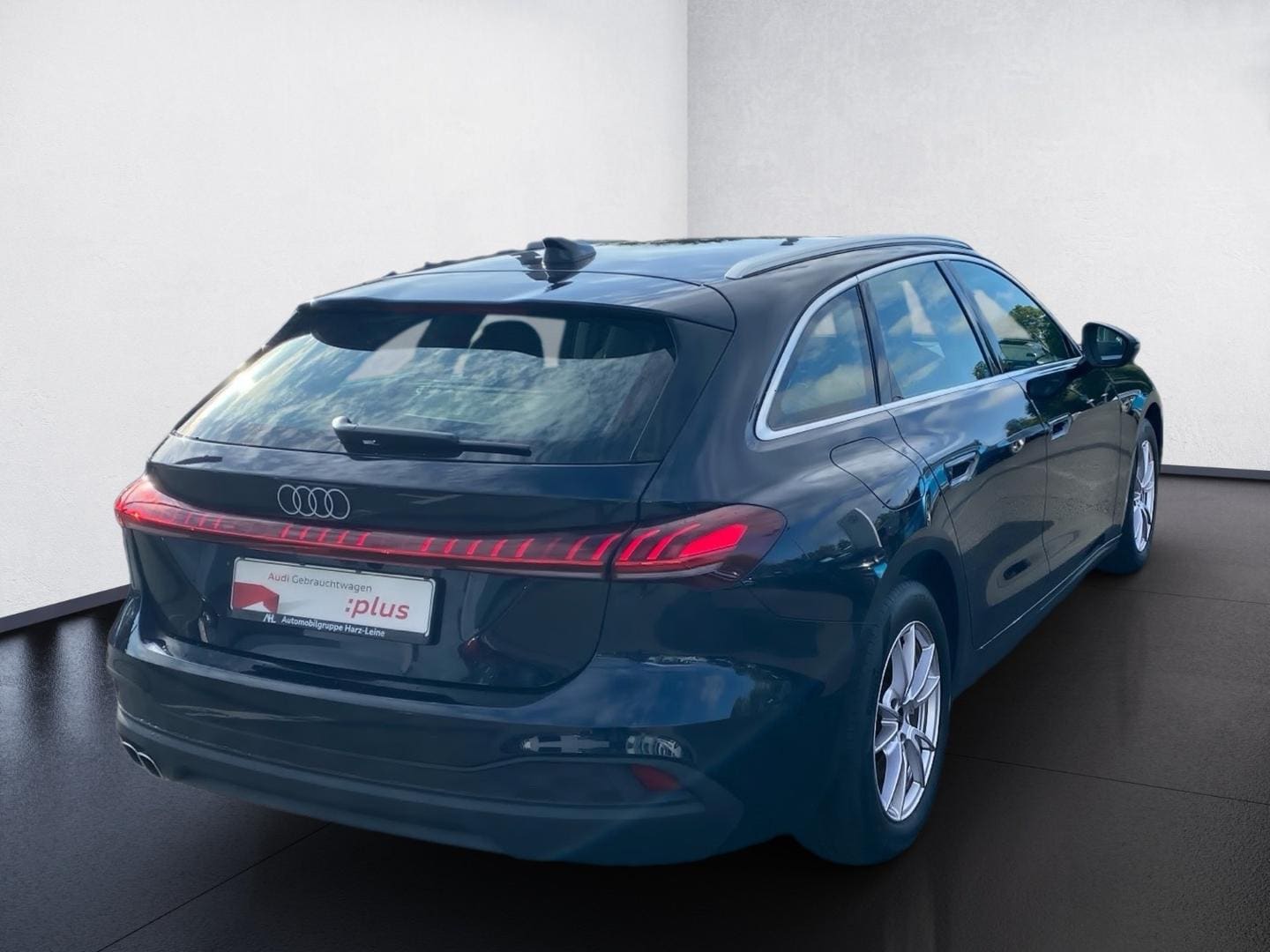 Bild über Audi A5 Avant TDI 150 kW S tronic - für weitere Informationen kontaktieren Sie den Audi Partner