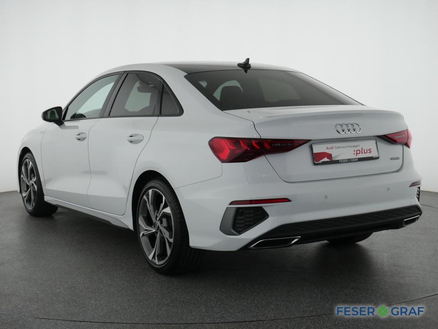 Bild über Audi A3 Limousine S line 40 TDI quattro S tronic - für weitere Informationen kontaktieren Sie den Audi Partner