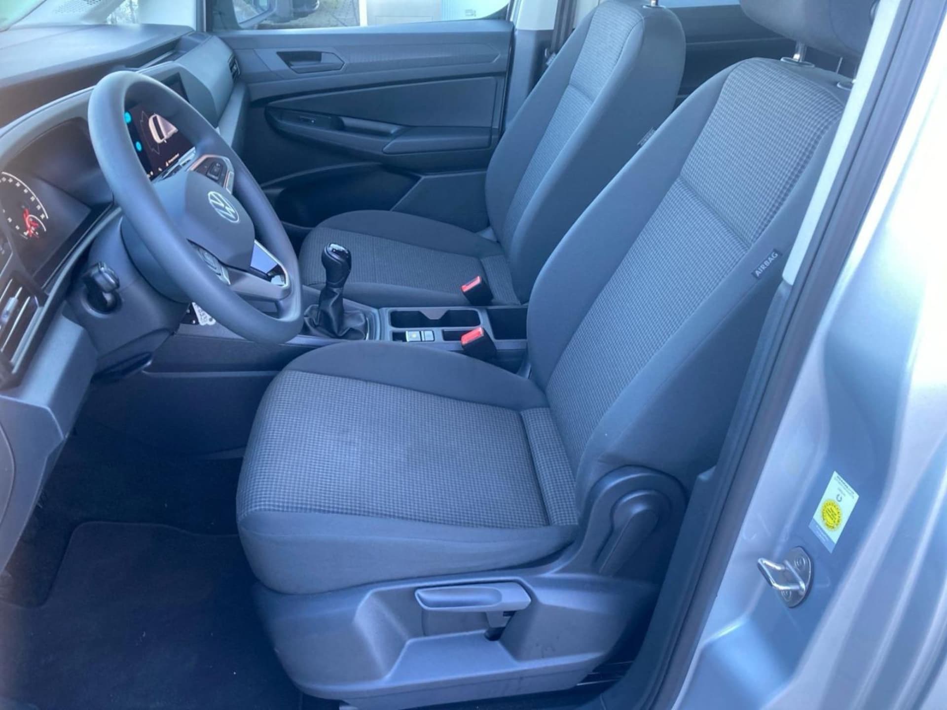 Volkswagen Caddy Kombi Basis-Modell