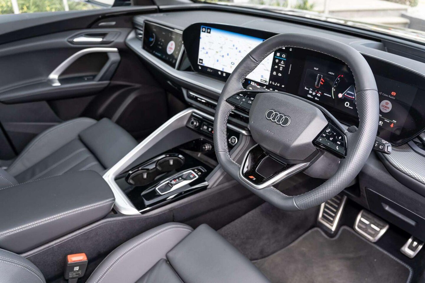 Image about Audi Q5 SUV e-hybrid quattro S tronic