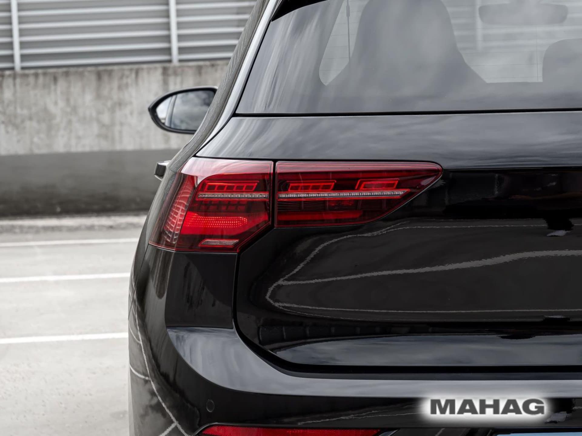 Volkswagen Golf R-Line