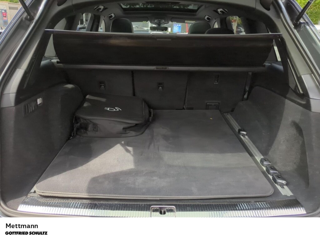 Image about Audi Q7 TFSI e 55 TFSI e quattro tiptronic