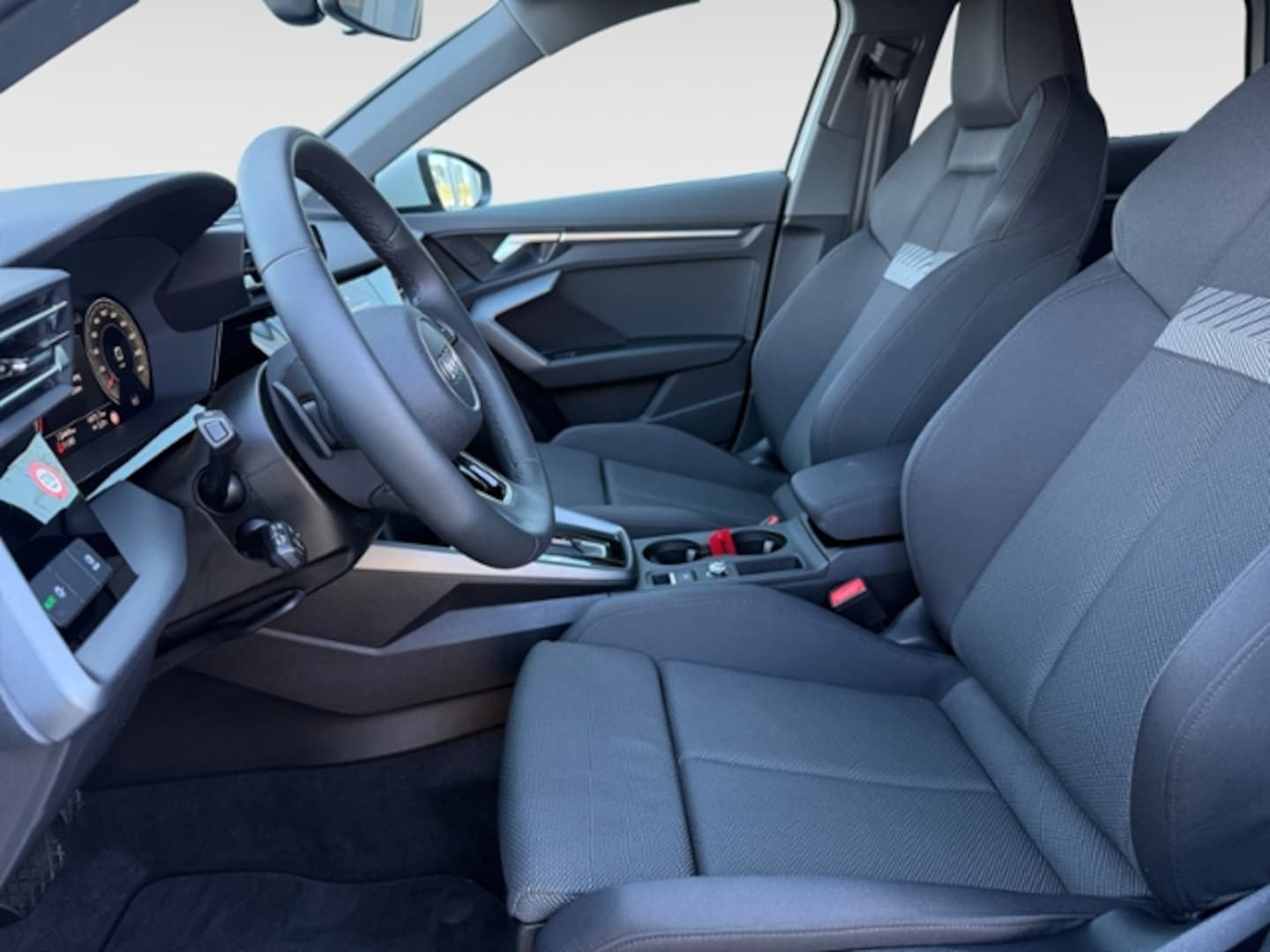 Bild über Audi A3 Sportback S line 35 TFSI S tronic - für weitere Informationen kontaktieren Sie den Audi Partner