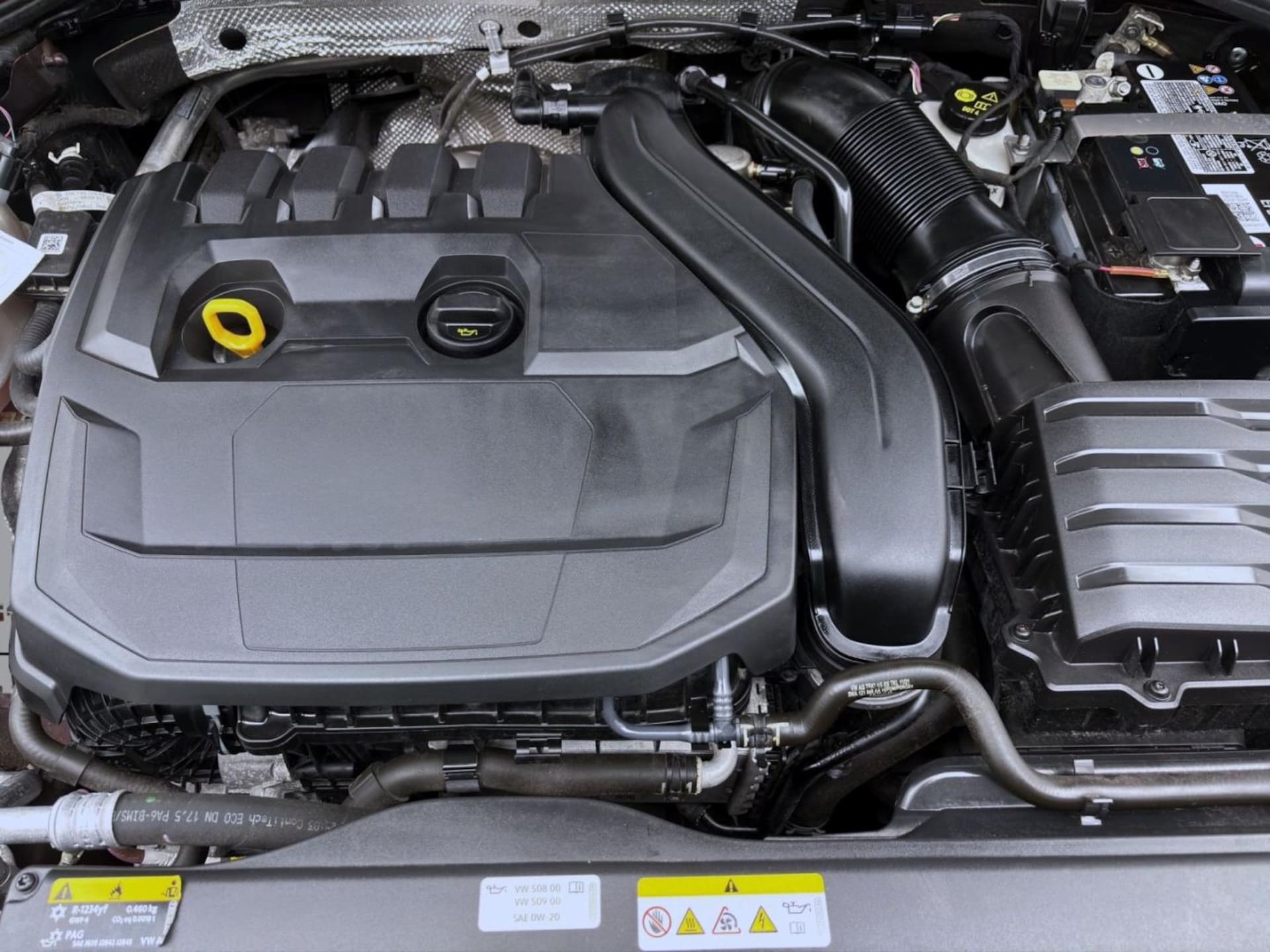 Volkswagen Golf R-Line
