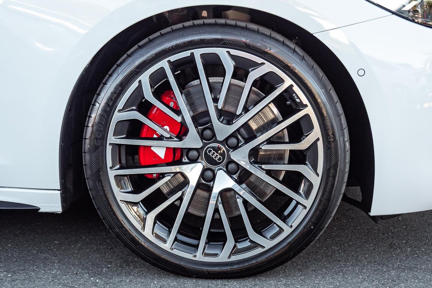 Image about Audi S5 Sedan TFSI quattro 270 kW S tronic