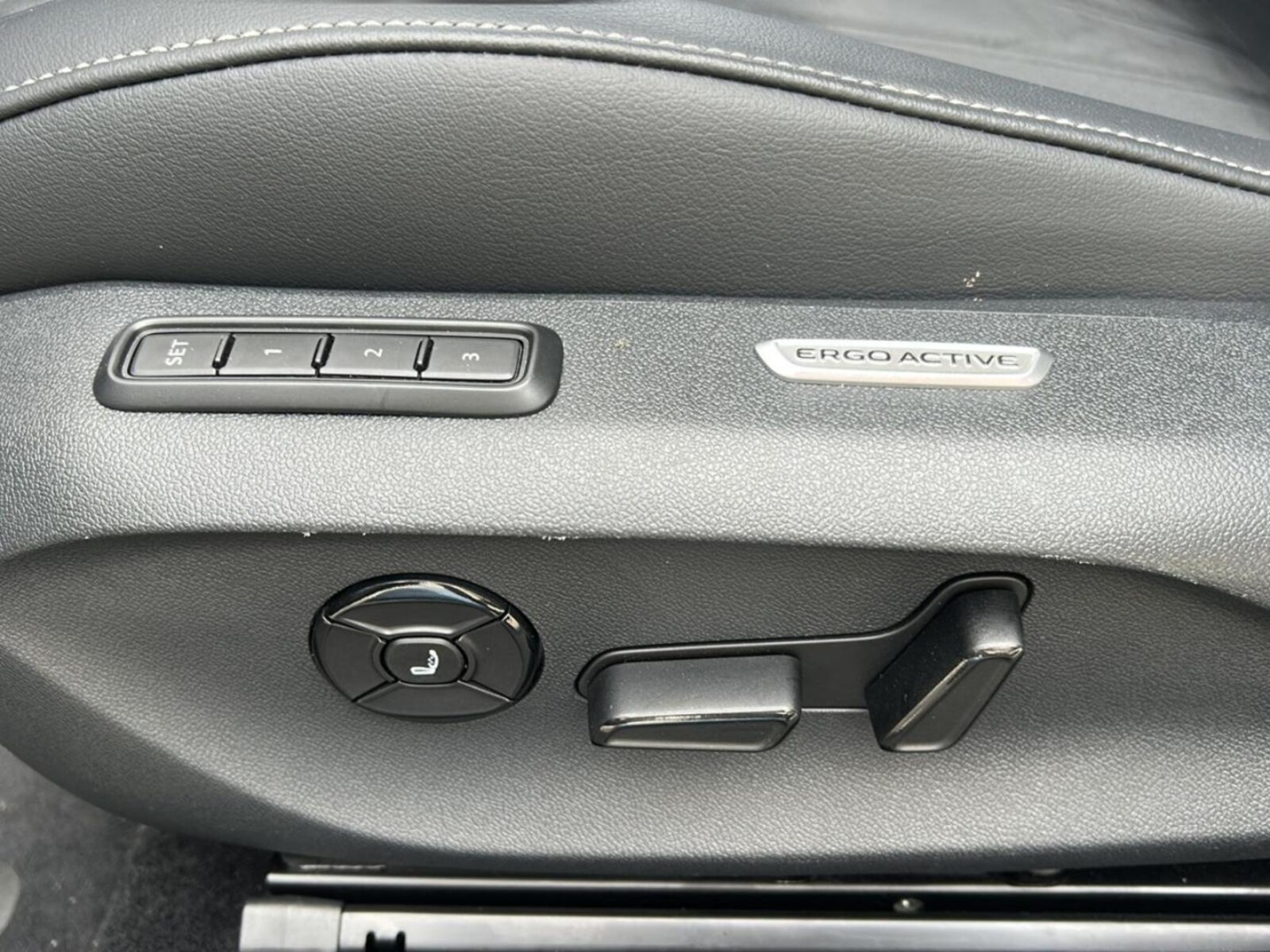 Volkswagen Passat – Bild 12