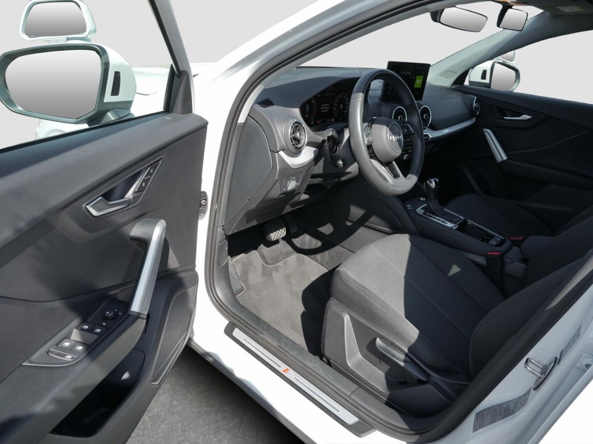Audi Q2 S line