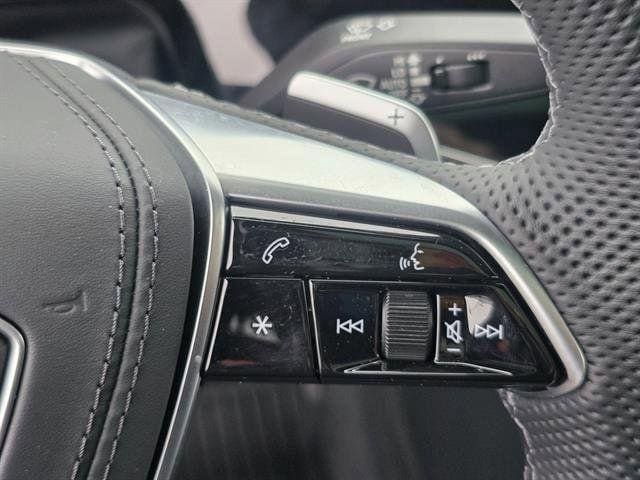 2025 Audi S8 Base - Photo 20