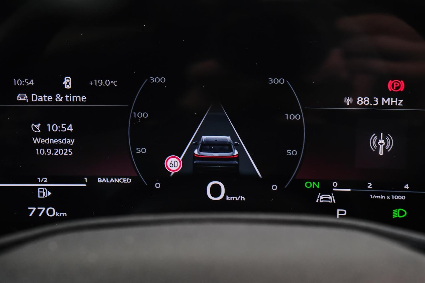 Image about Audi Q5 SUV TDI quattro 150 kW sport