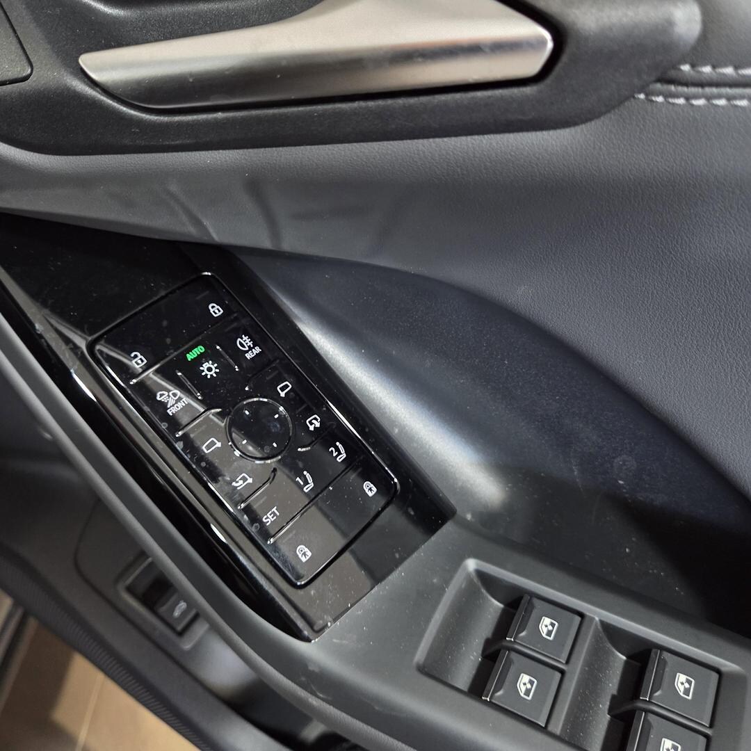 Image about Audi Q6 SUV e-tron e-tron