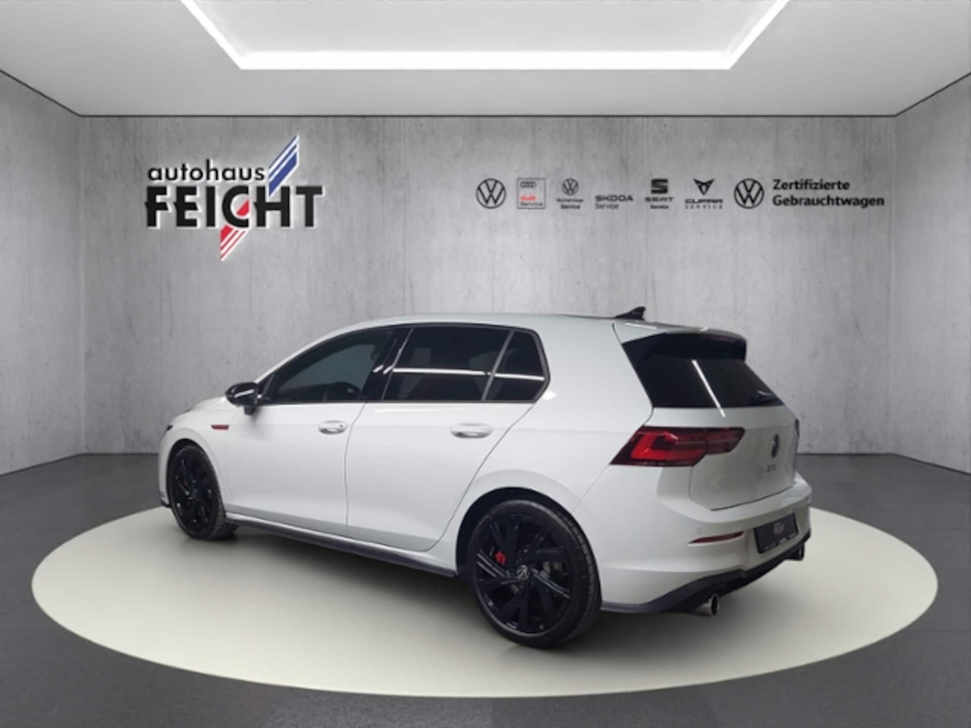 Volkswagen Golf GTI