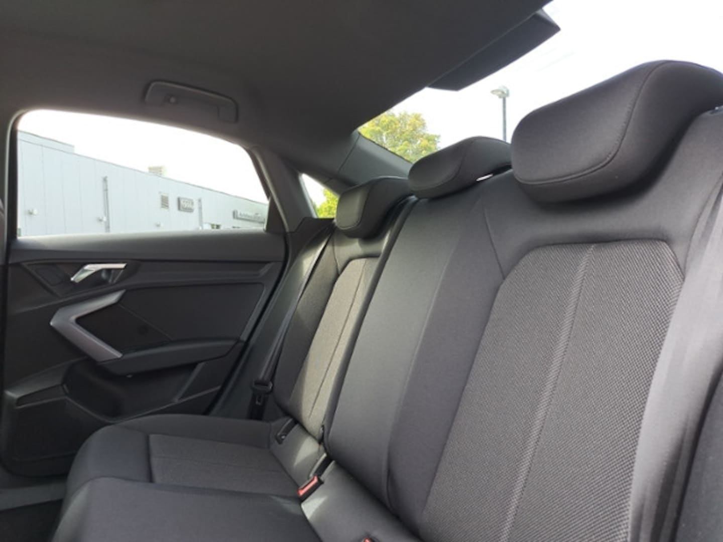 Bild über Audi A3 Limousine advanced 35 TFSI S tronic - für weitere Informationen kontaktieren Sie den Audi Partner