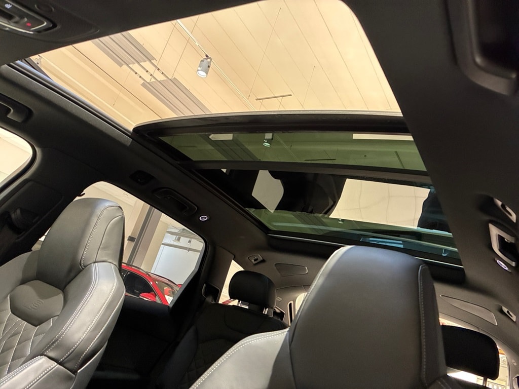 Bild som visar Audi Q7 SUV Q7 SUV 50 TDI quattro S line 286 hk tiptronic - för mer information kontakta din Audi Partner