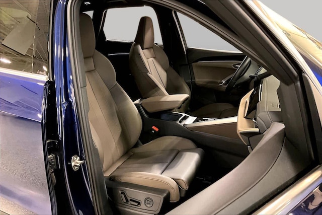 2025 Audi New Q5 Premium Plus - Photo 9