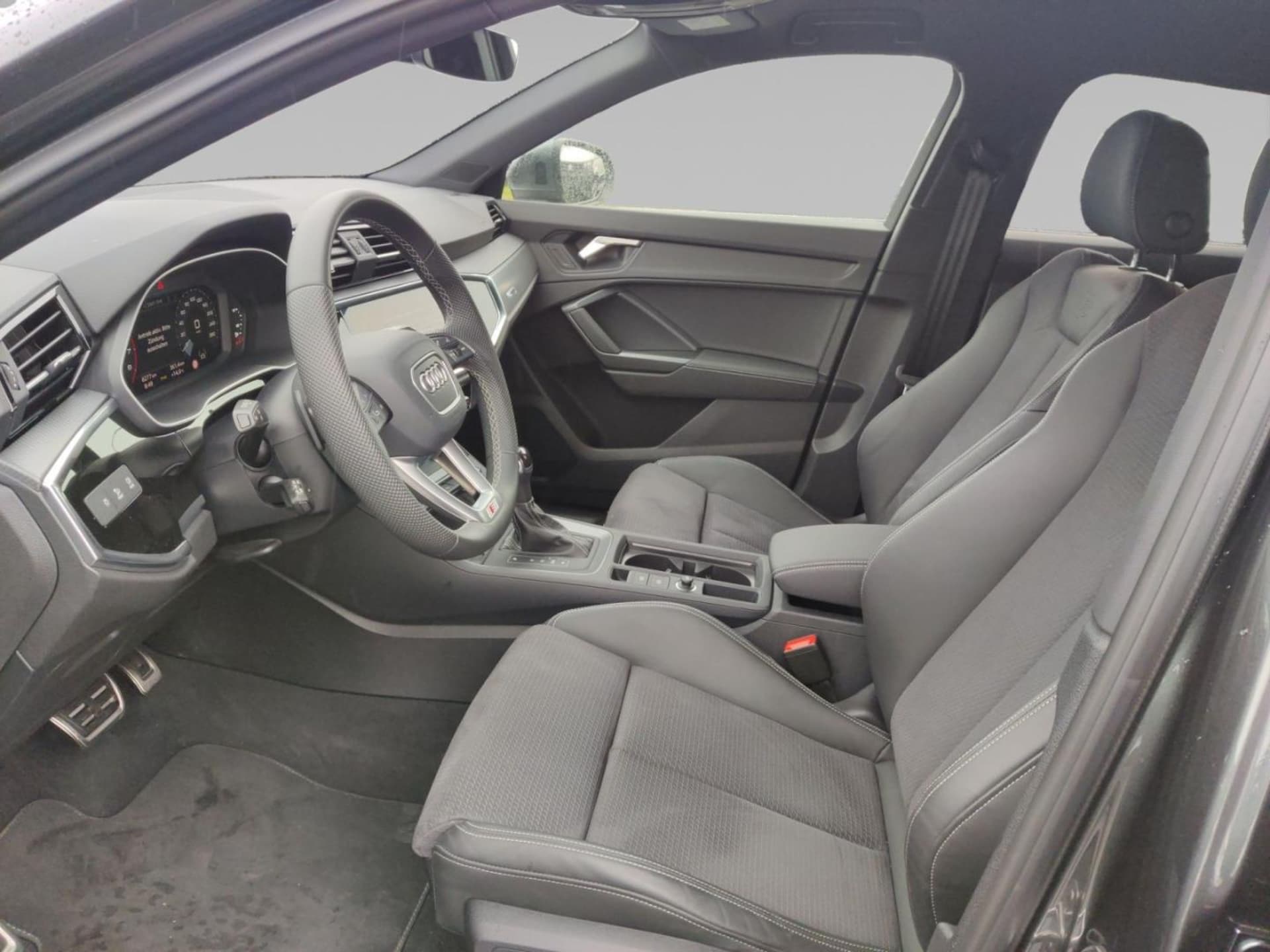 Audi Q3 Sportback S line